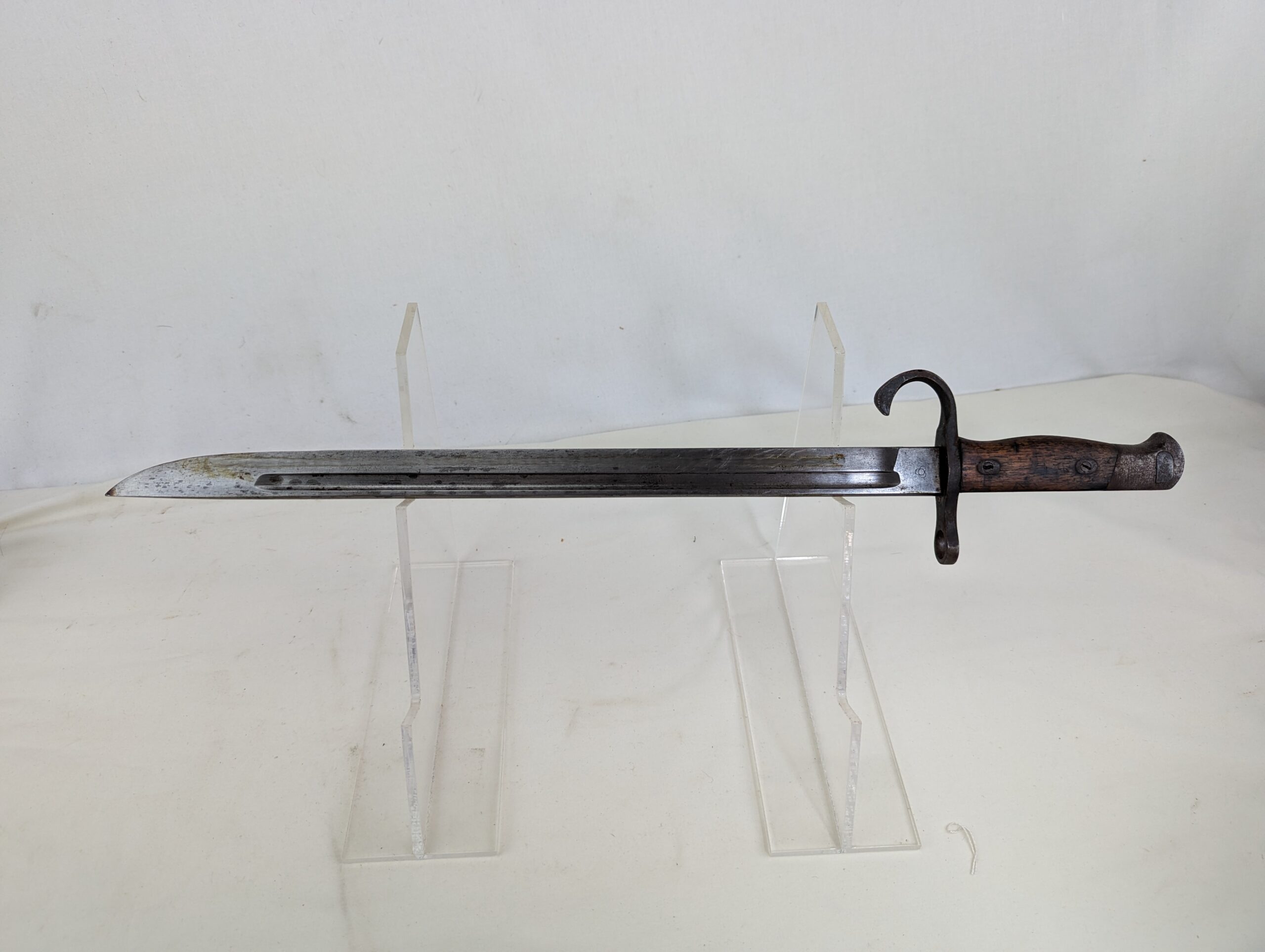 Second World War Arisaka Hooked Quillon Bayonet and Scabbard