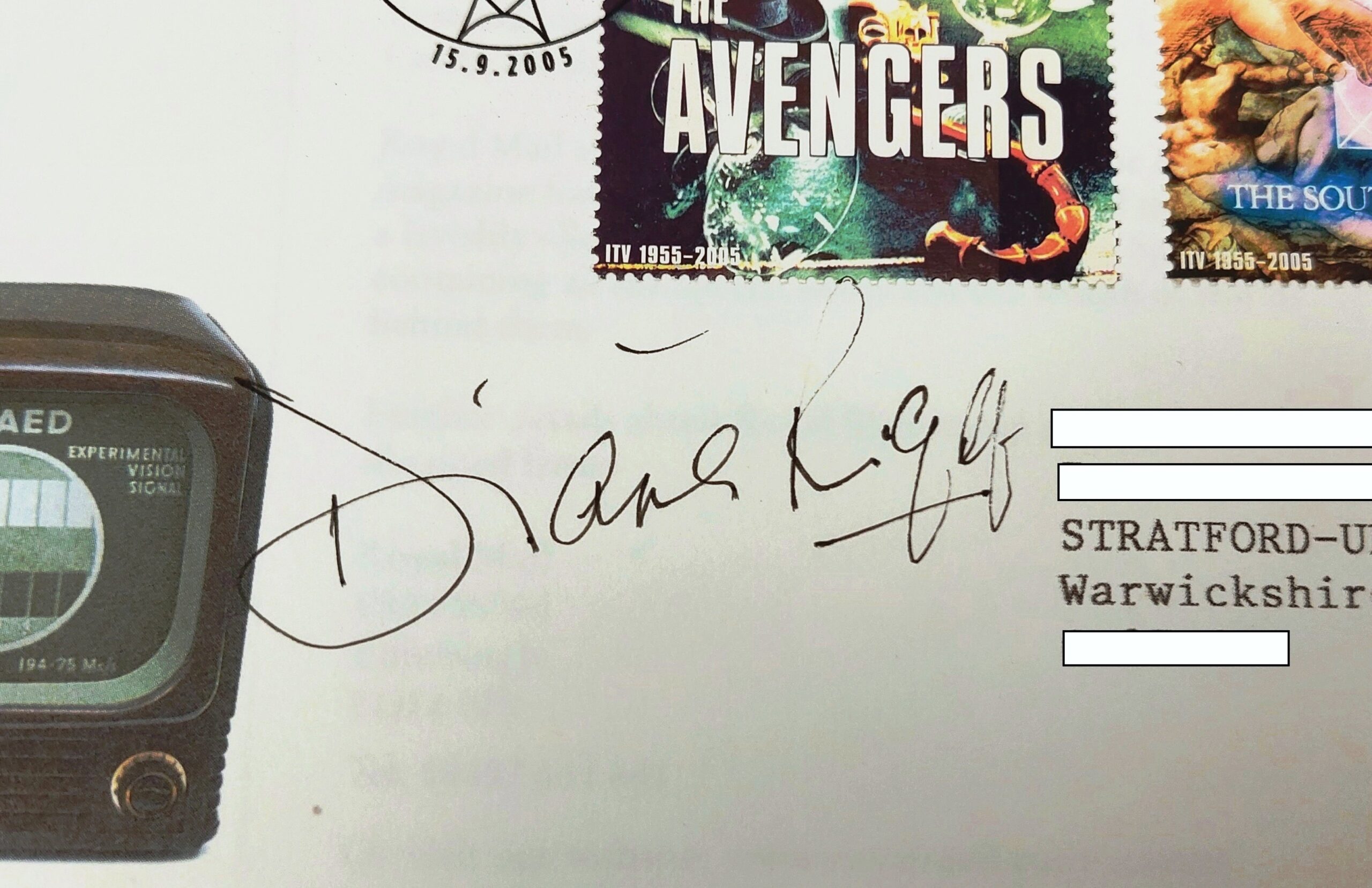 Patrick Macnee & Diana Rigg Signed Royal Mail First Day Cover Classic ITV Stamps - Image 3