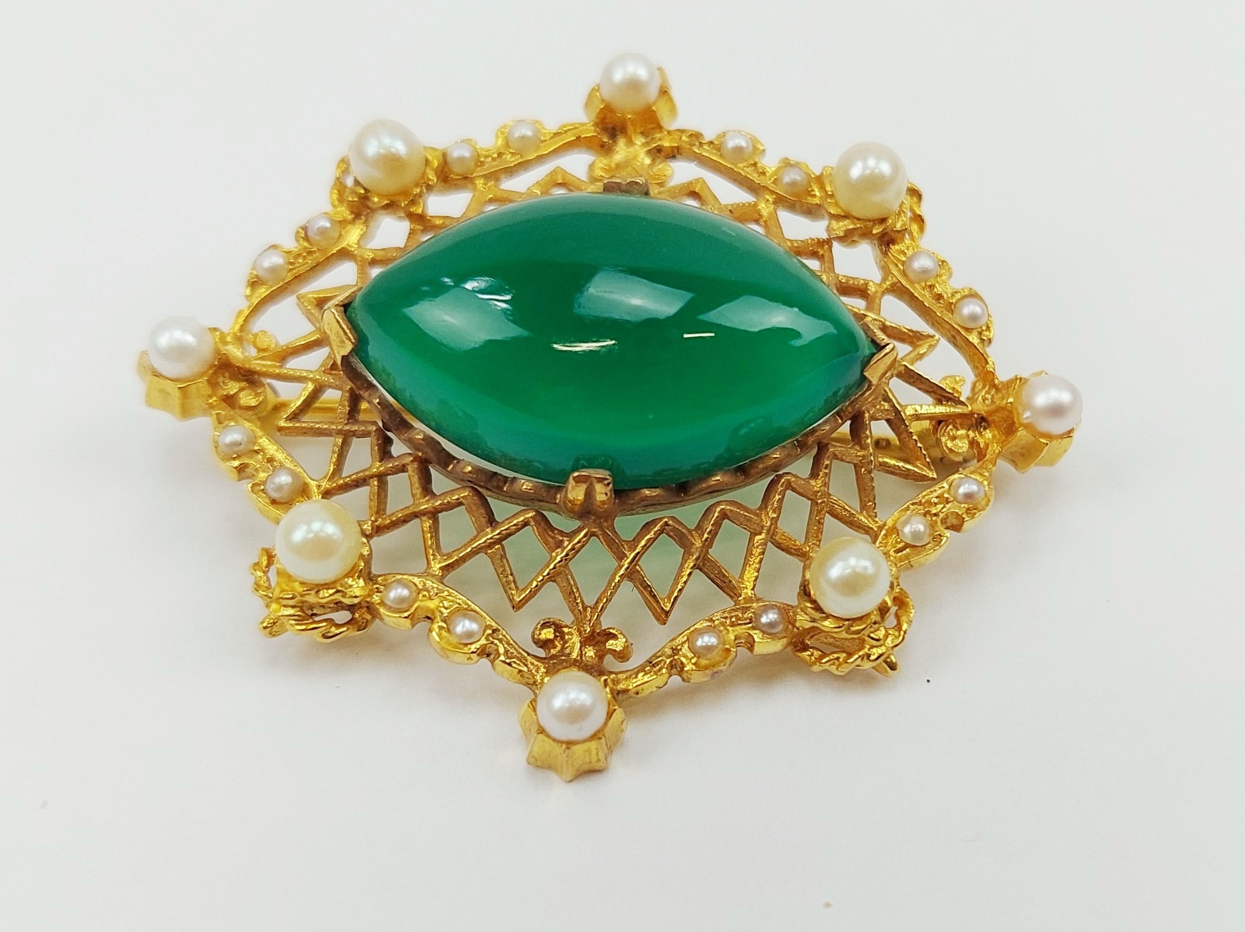 9ct Yellow Gold Green Agate & Pearl Brooch - Image 4