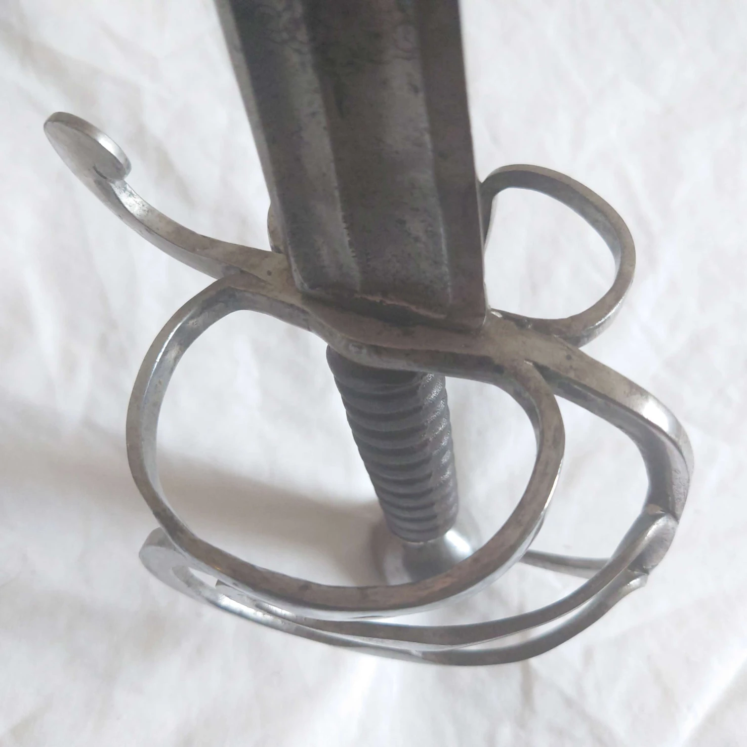 17th Century Broadsword - Image 8