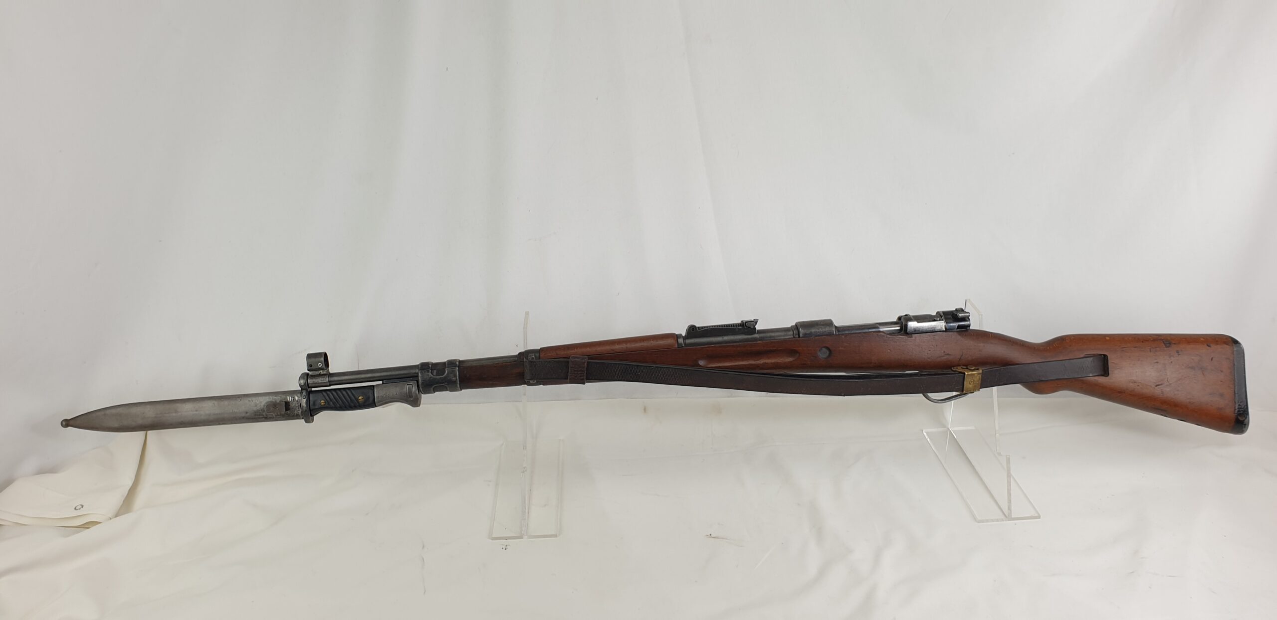 Bolt action Israeli Mauser KP8 Rifle with Bayonet and sling 7.62 cal by FN Deactivated - Image 27