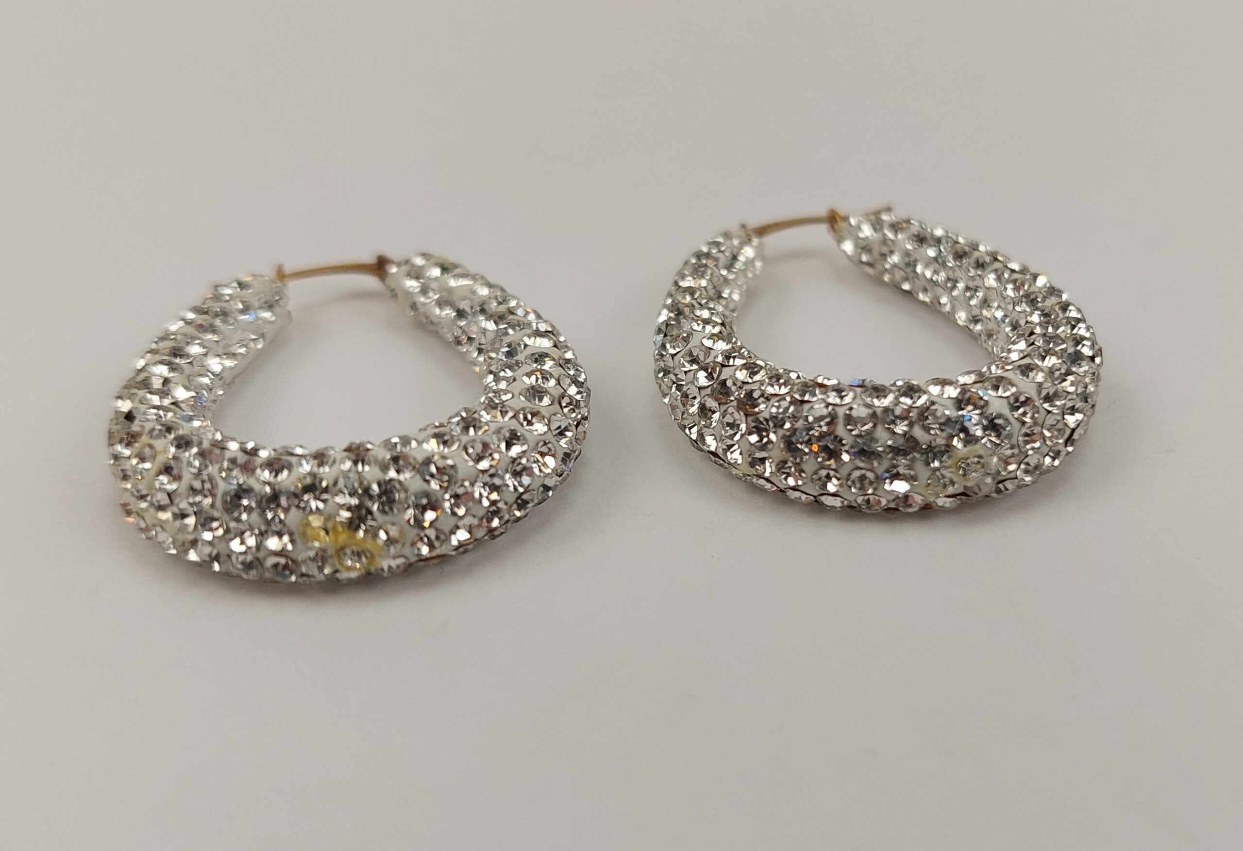 9ct Yellow Gold Crystal Set Hoop Earrings - Image 4