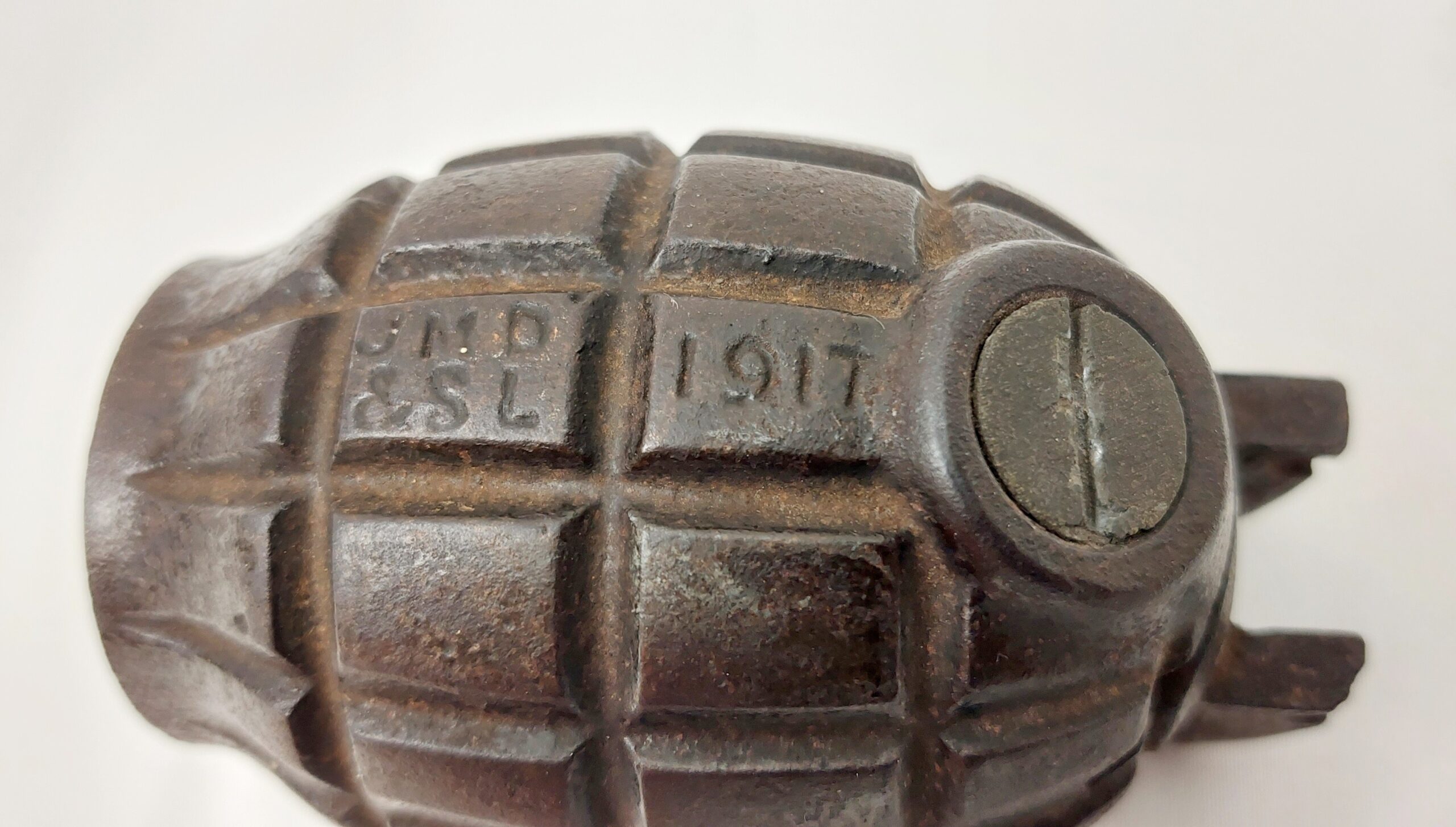 WW1 Inert No.36 Mills Bomb Grenade Money Box - Image 4