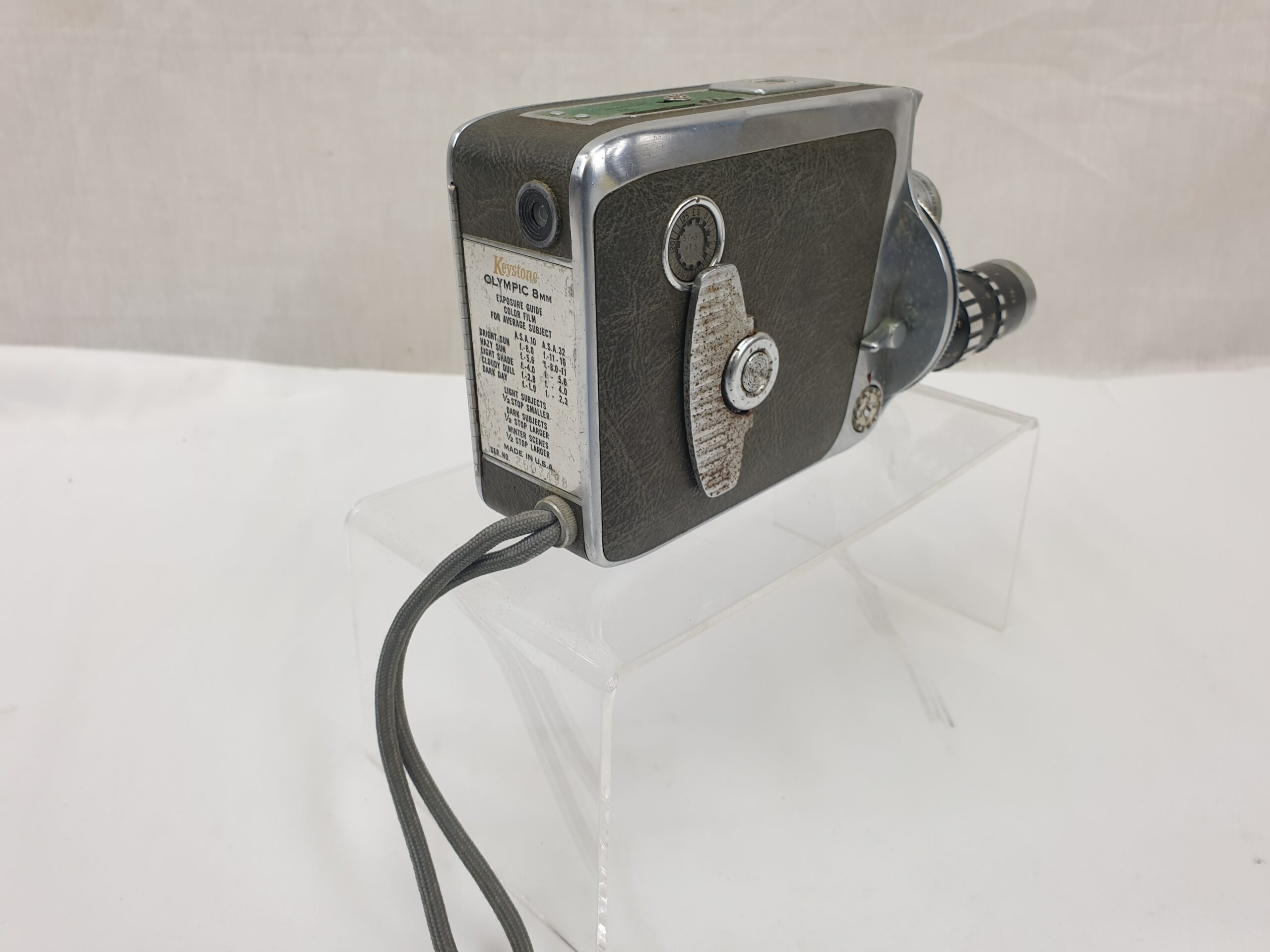 Keystone Olympic Turret Model K-38 8mm Roll Film Camera With 3 Lenses - Image 3