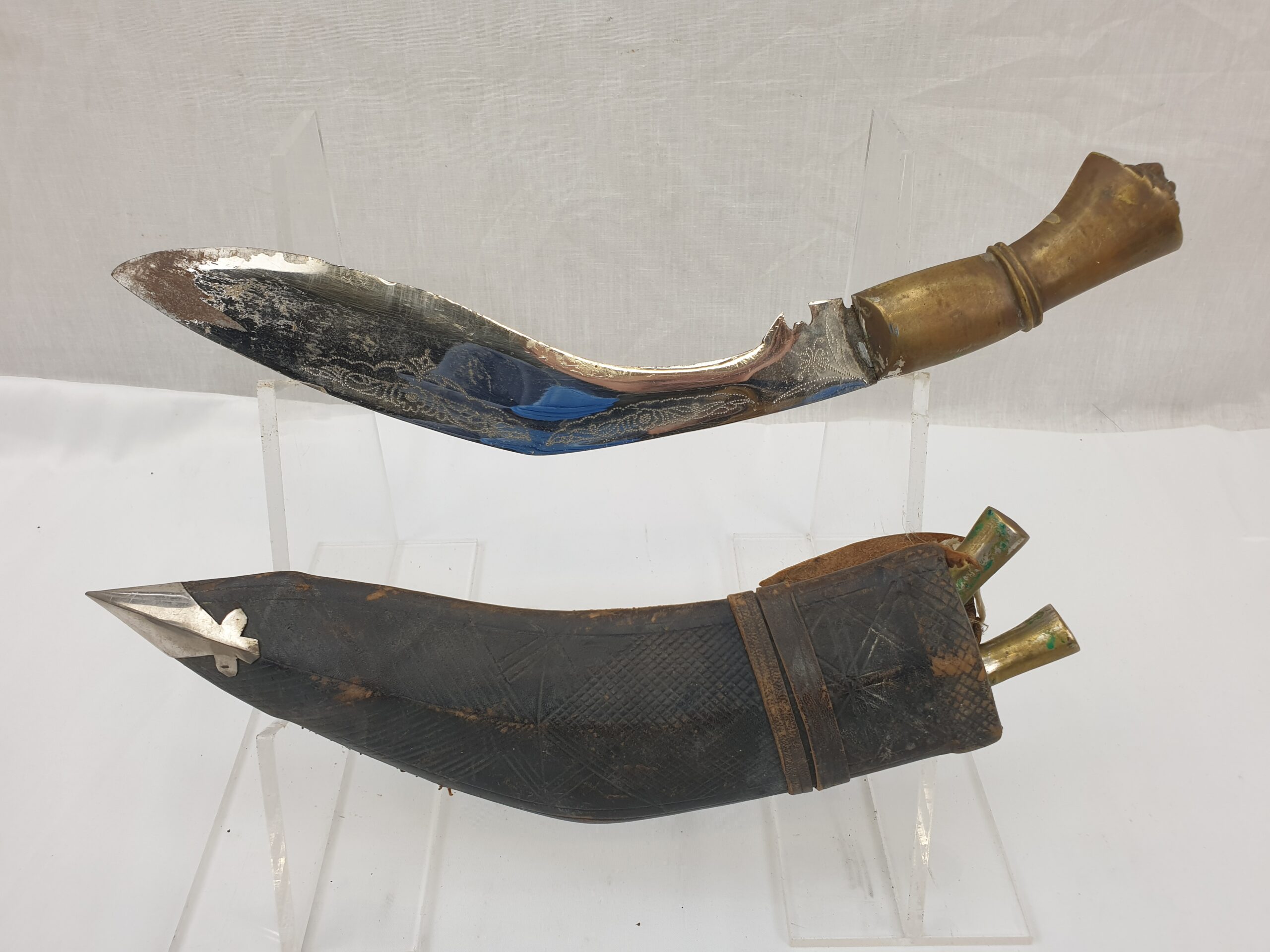 Nepalese Kukri With 2 Accessory Knives