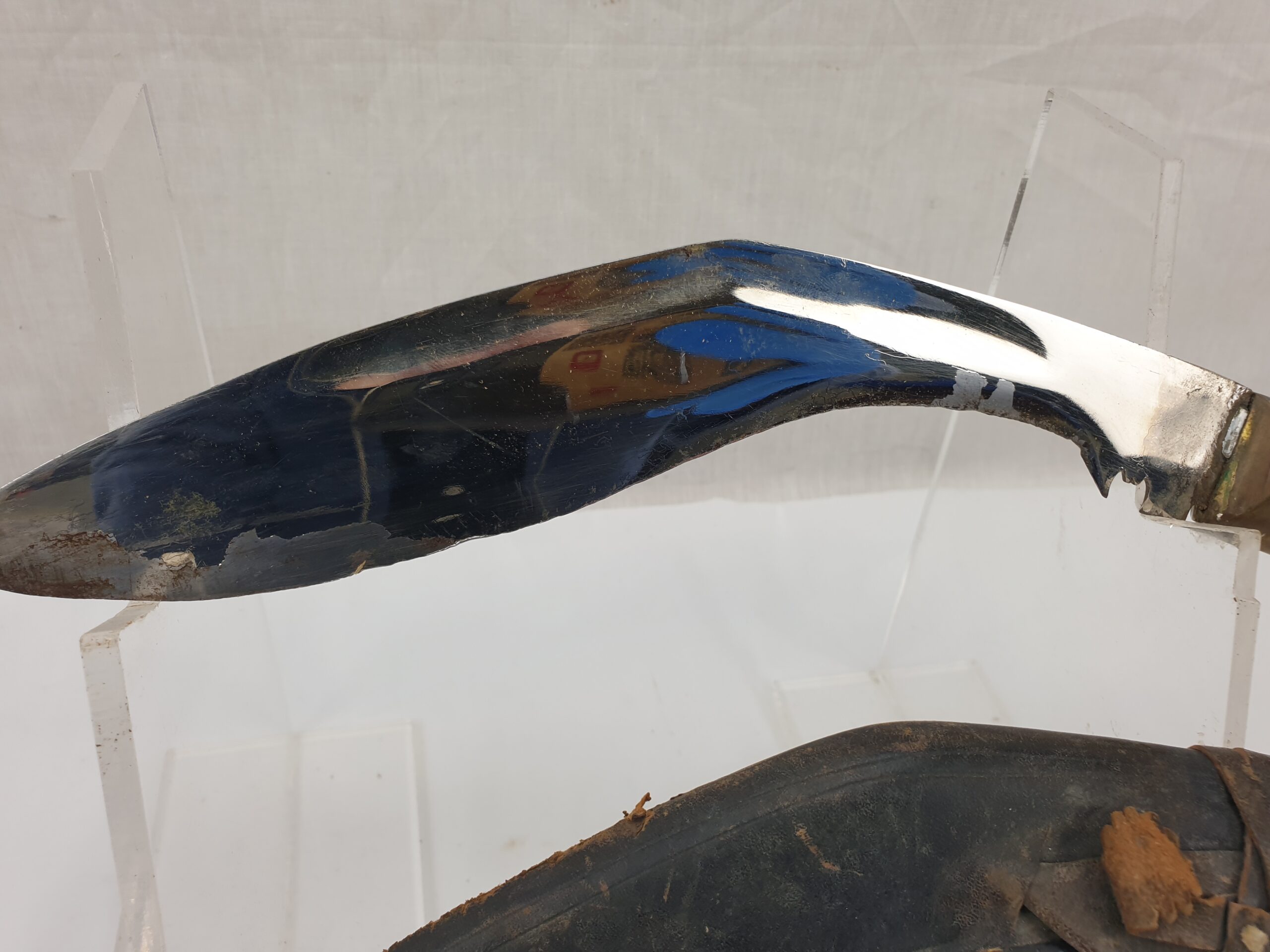 Nepalese Kukri With 2 Accessory Knives - Image 2