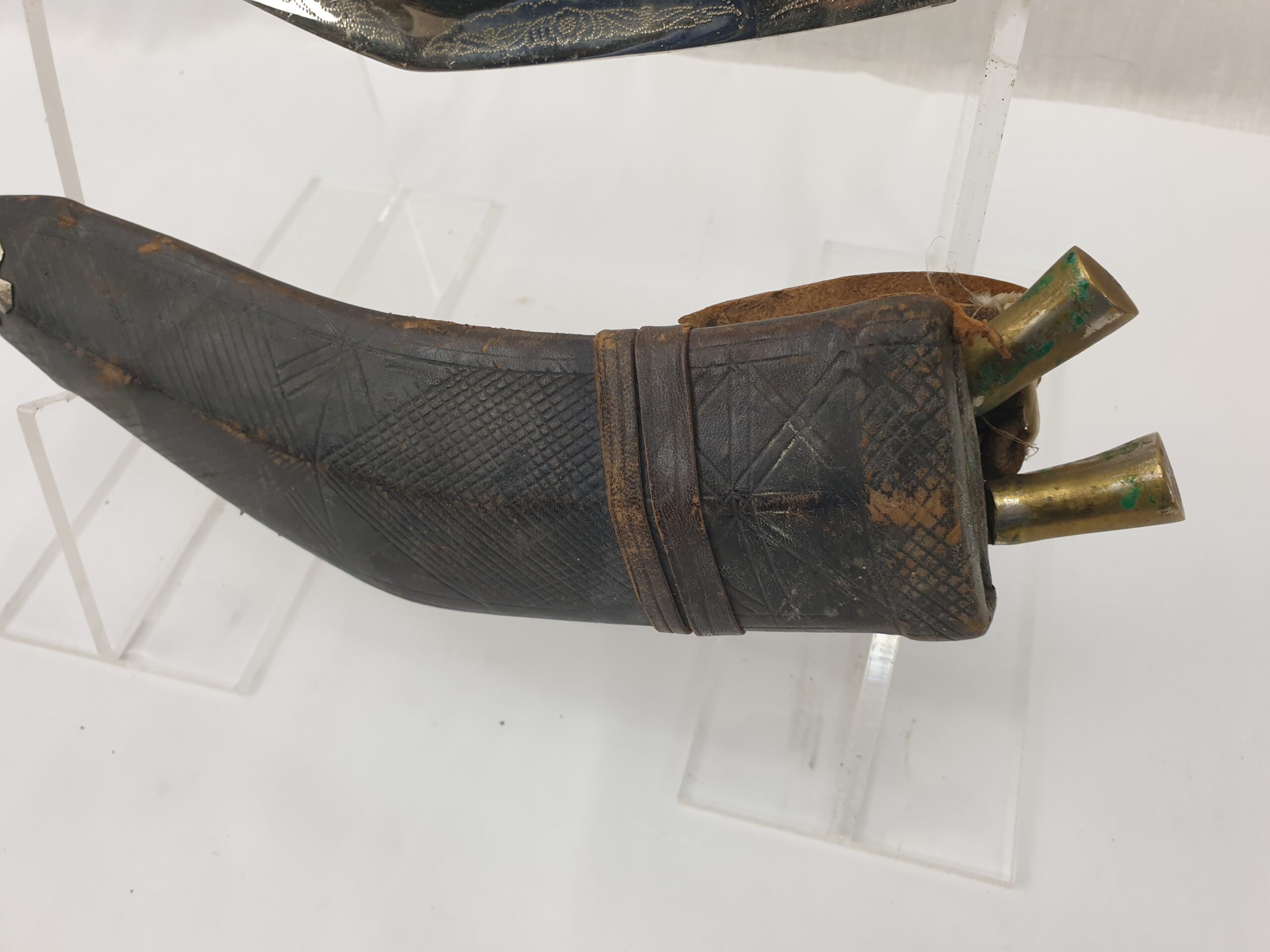 Nepalese Kukri With 2 Accessory Knives - Image 5
