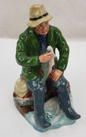 Royal Doulton 1965 HN 2258 A Good Catch Figurine