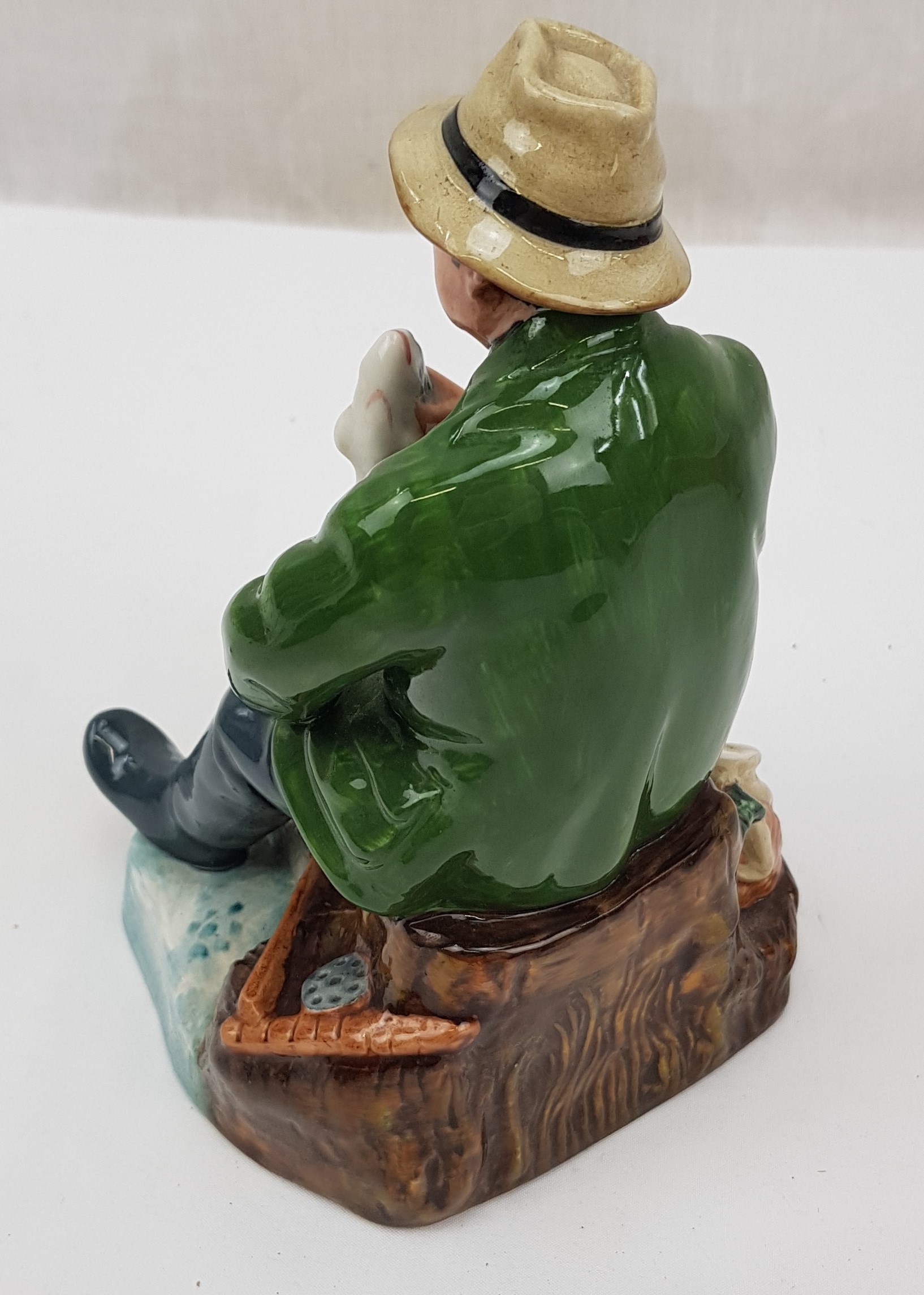 Royal Doulton 1965 HN 2258 A Good Catch Figurine - Image 2
