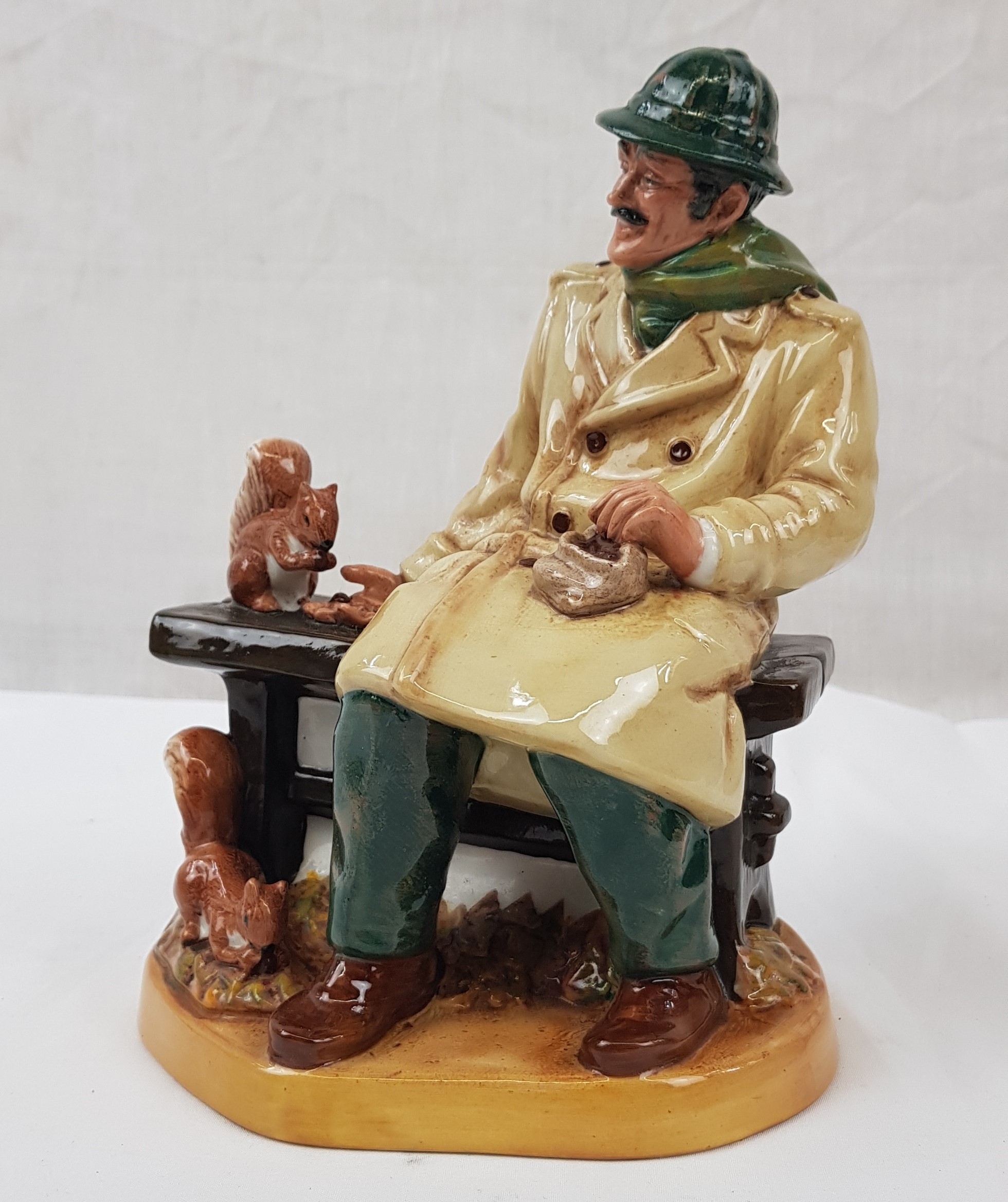 Royal Doulton 1972 HN 2485 Lunchtime Figurine