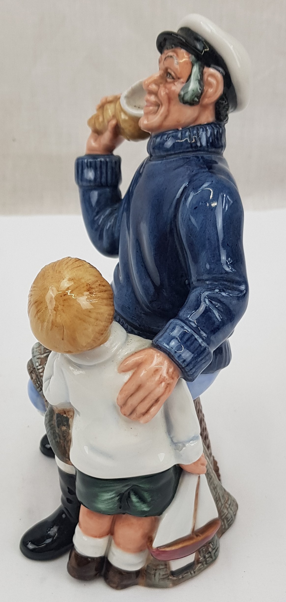 Royal Doulton 1982 HN 2729 Song Of The Sea Figurine - Image 2