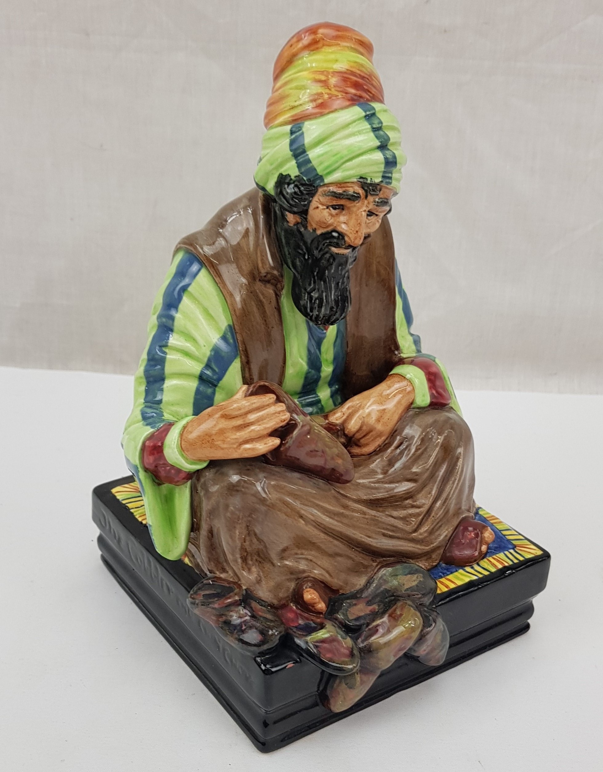 Royal Doulton 1st Issue 1935-1939 HN 1706 The Cobbler Figurine