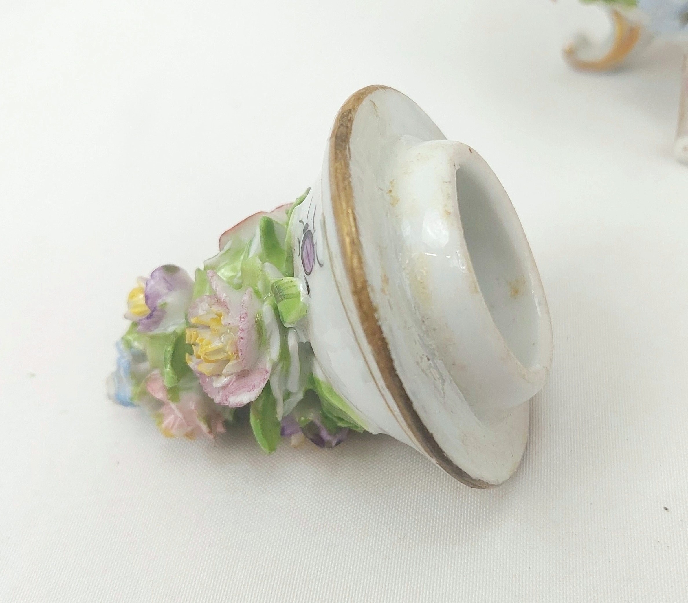 c1860 Carl Thieme Flower Encrusted Small Twin Handled Pot - Image 11