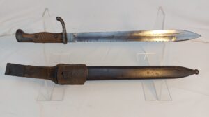 WW1 German Gew98 Sawback Butchers Bayonet & Scabbard. Waffenfarik, Mauser A.G. Oberndorf a.N . Dated 1917