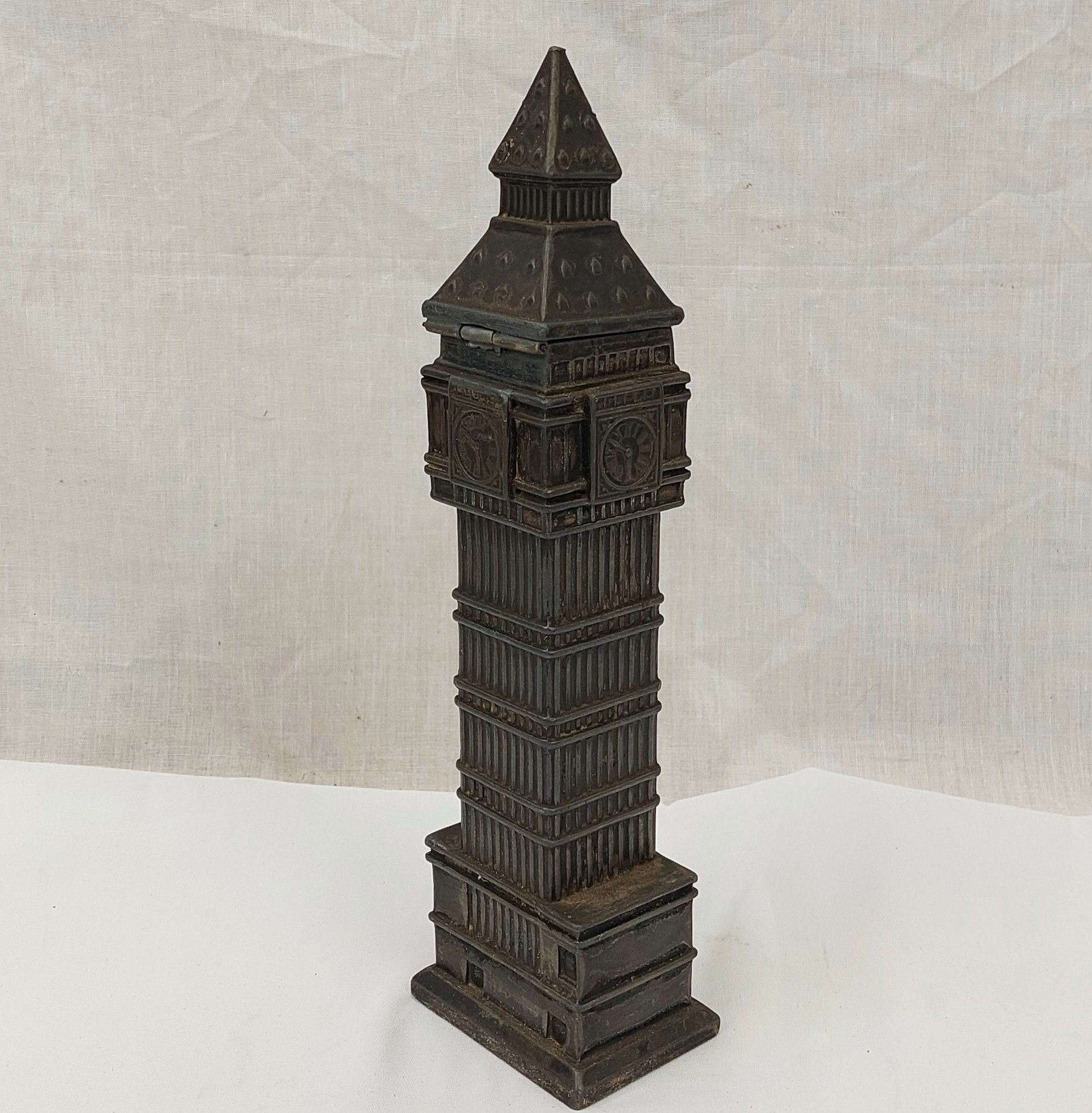 1930s Big Ben Metal Table Lighter - Image 2