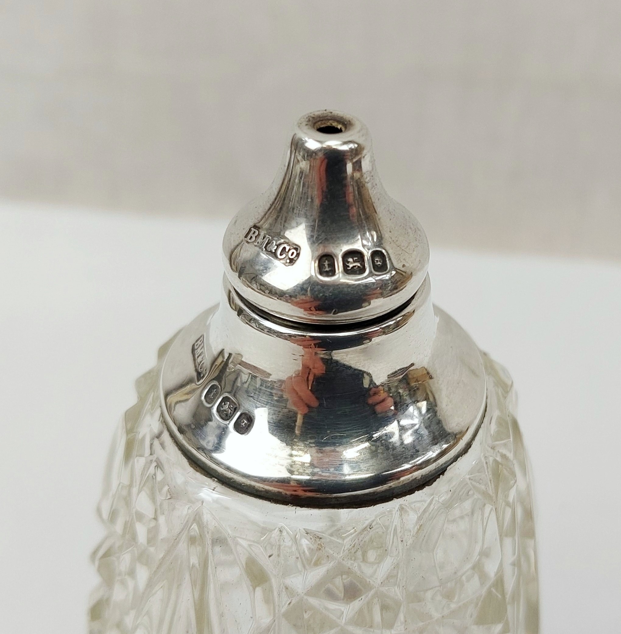 Birmingham 1932 Silver Topped Perfume Atomiser - Image 8
