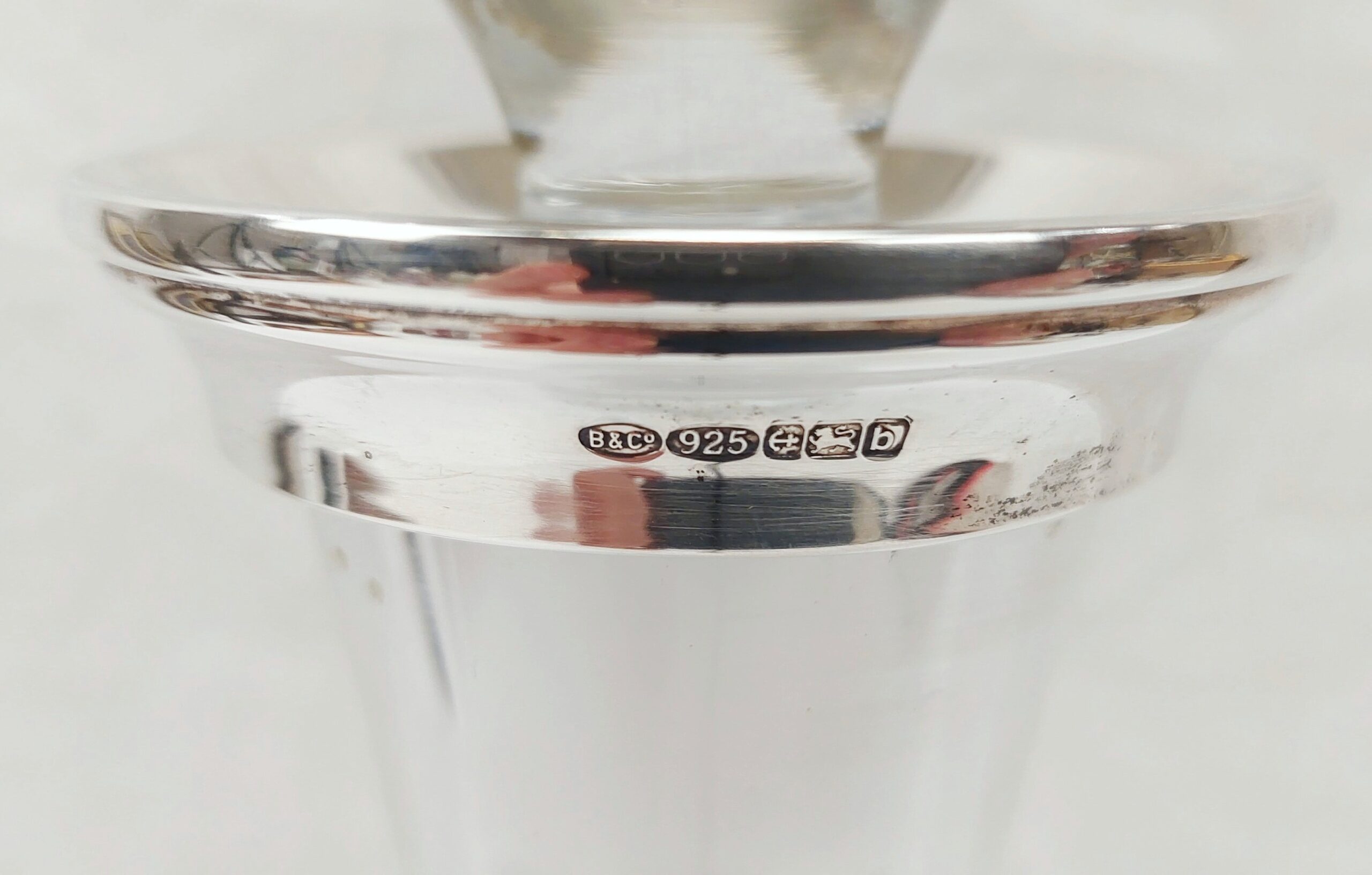 Birmingham Silver Topped 2001 Crystal Glass Decanter - Image 6