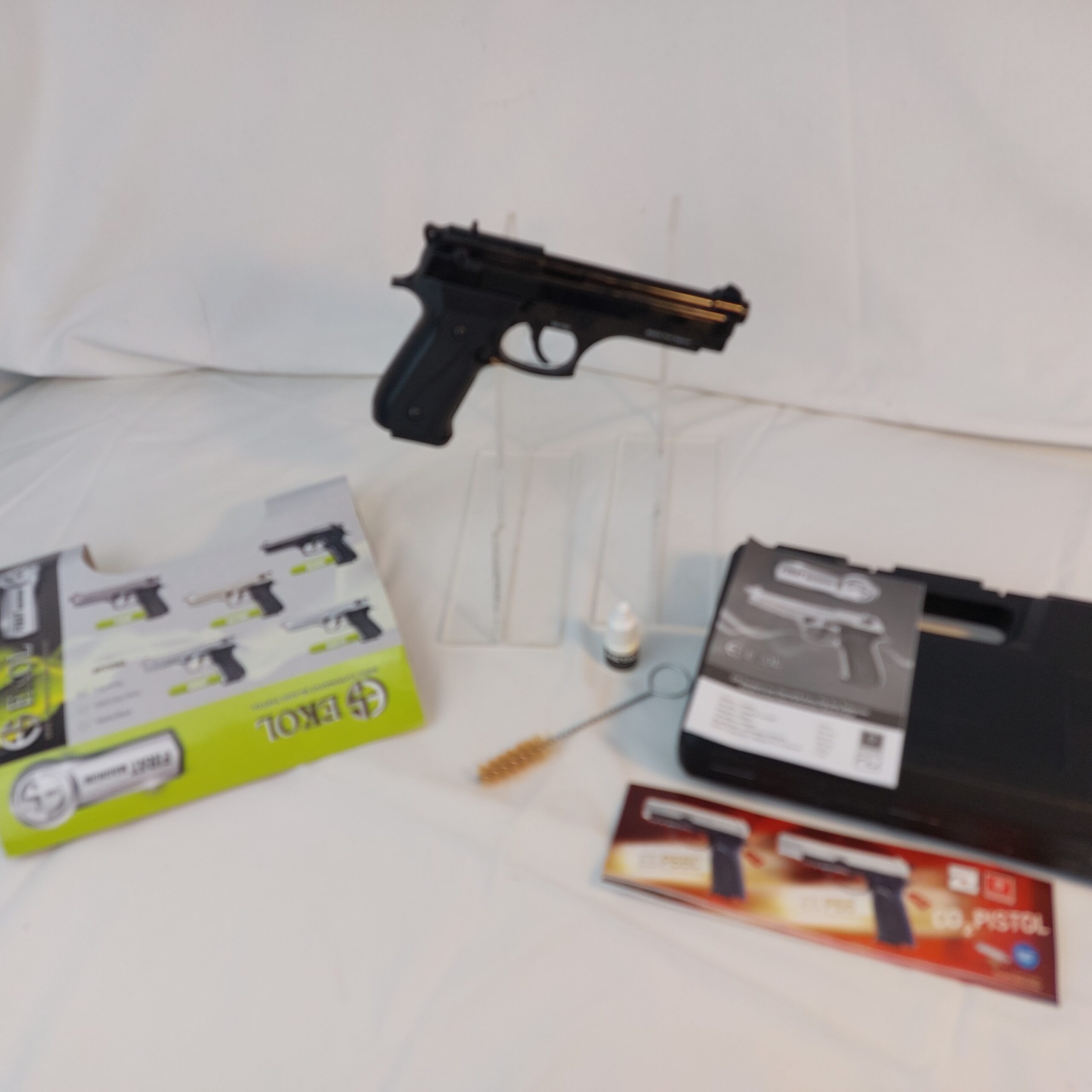 EKOL Firat Magnum Cal 9mm Semi-Automatic Blank Pistol - Image 2