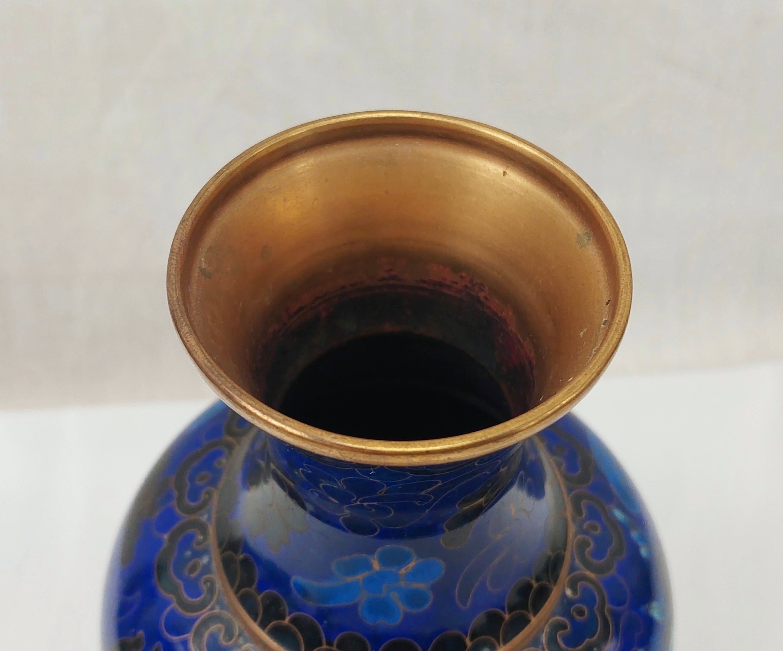Blue Chinese Cloisonne Vase With Dragons - Image 5