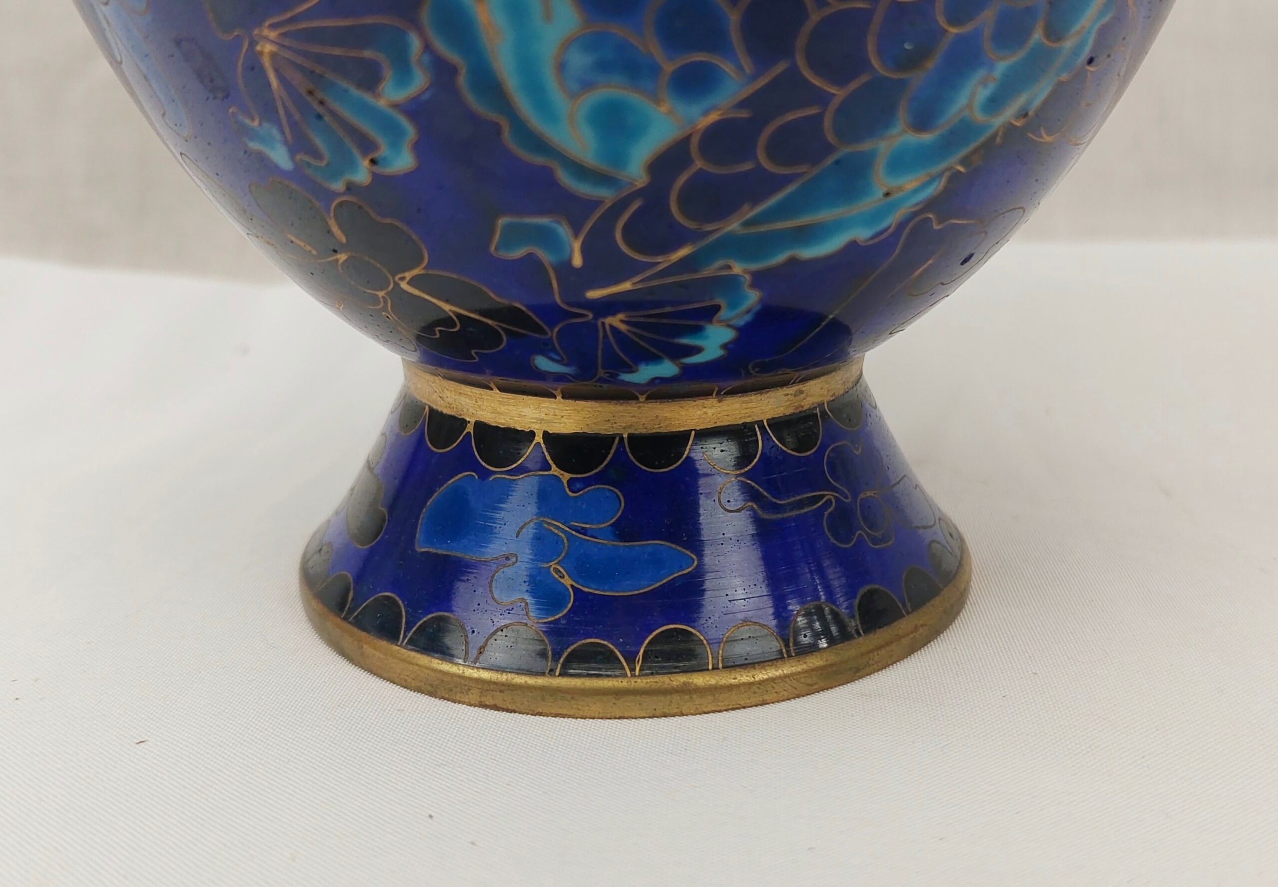 Blue Chinese Cloisonne Vase With Dragons - Image 6