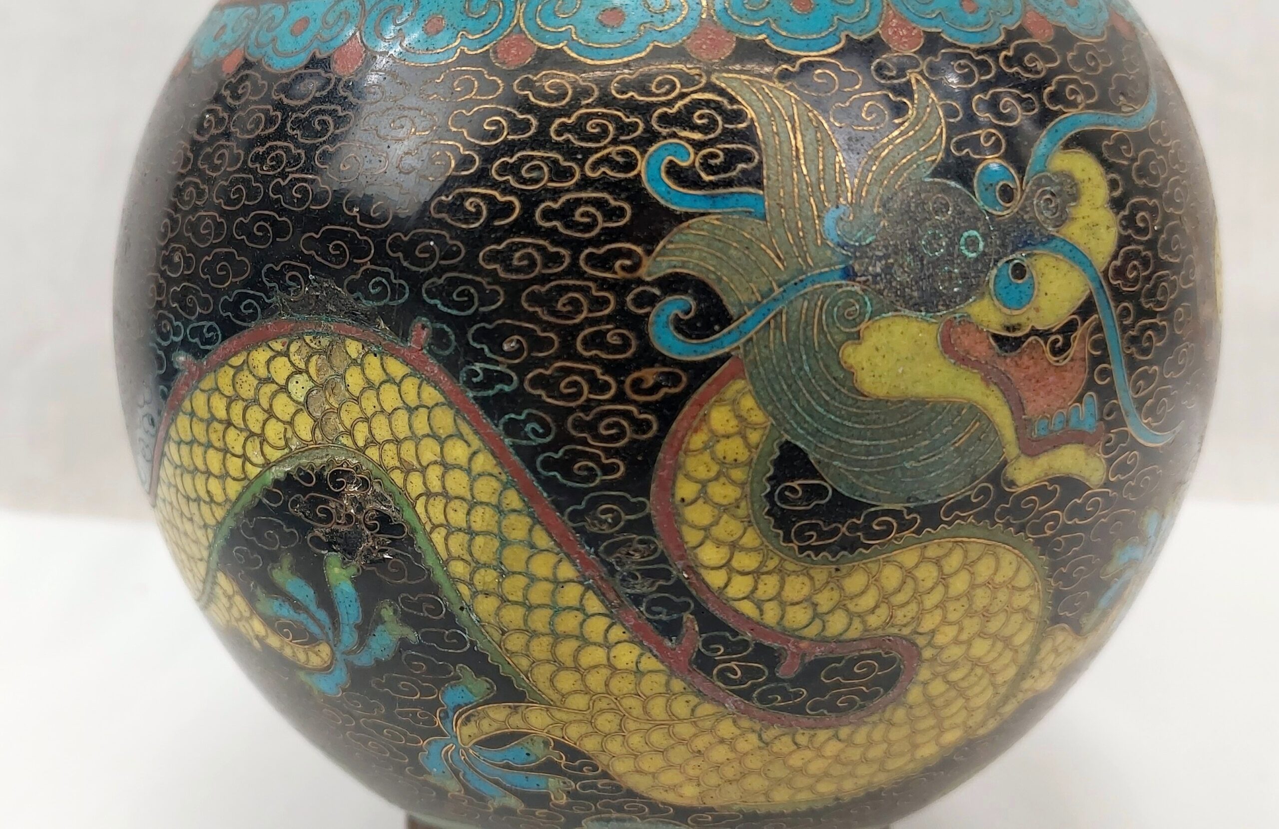 Chinese Cloisonne Vase With Yellow Dragons - Image 5