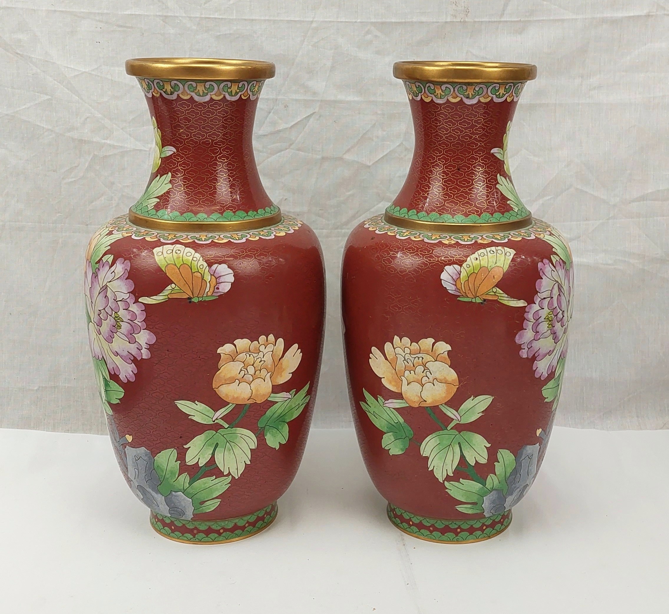 Pair of Large Chinese Cloisonne Floral And Butterfly Vases - Image 7