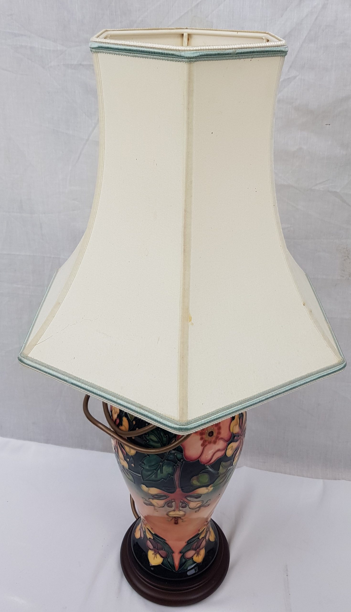 Moorcroft Hibiscus Moon Baluster Table Lamp - Image 5