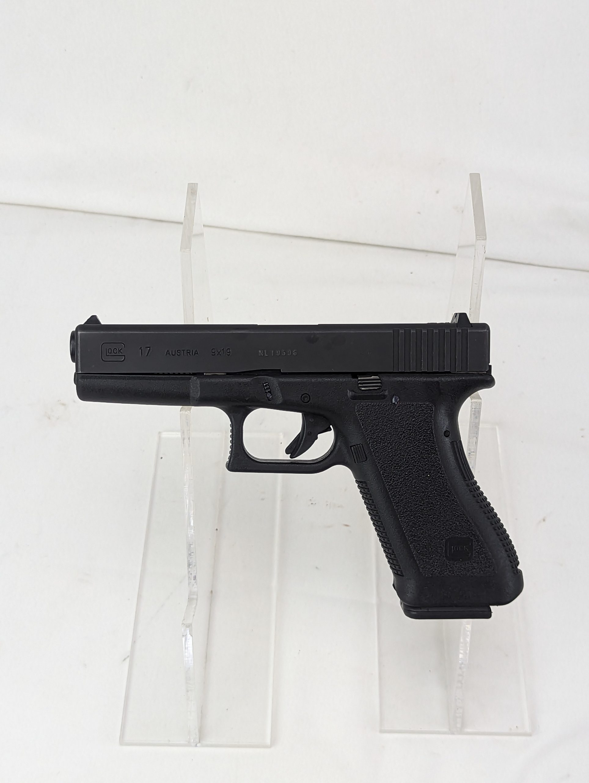 Deactivated Glock 17 Second Generation