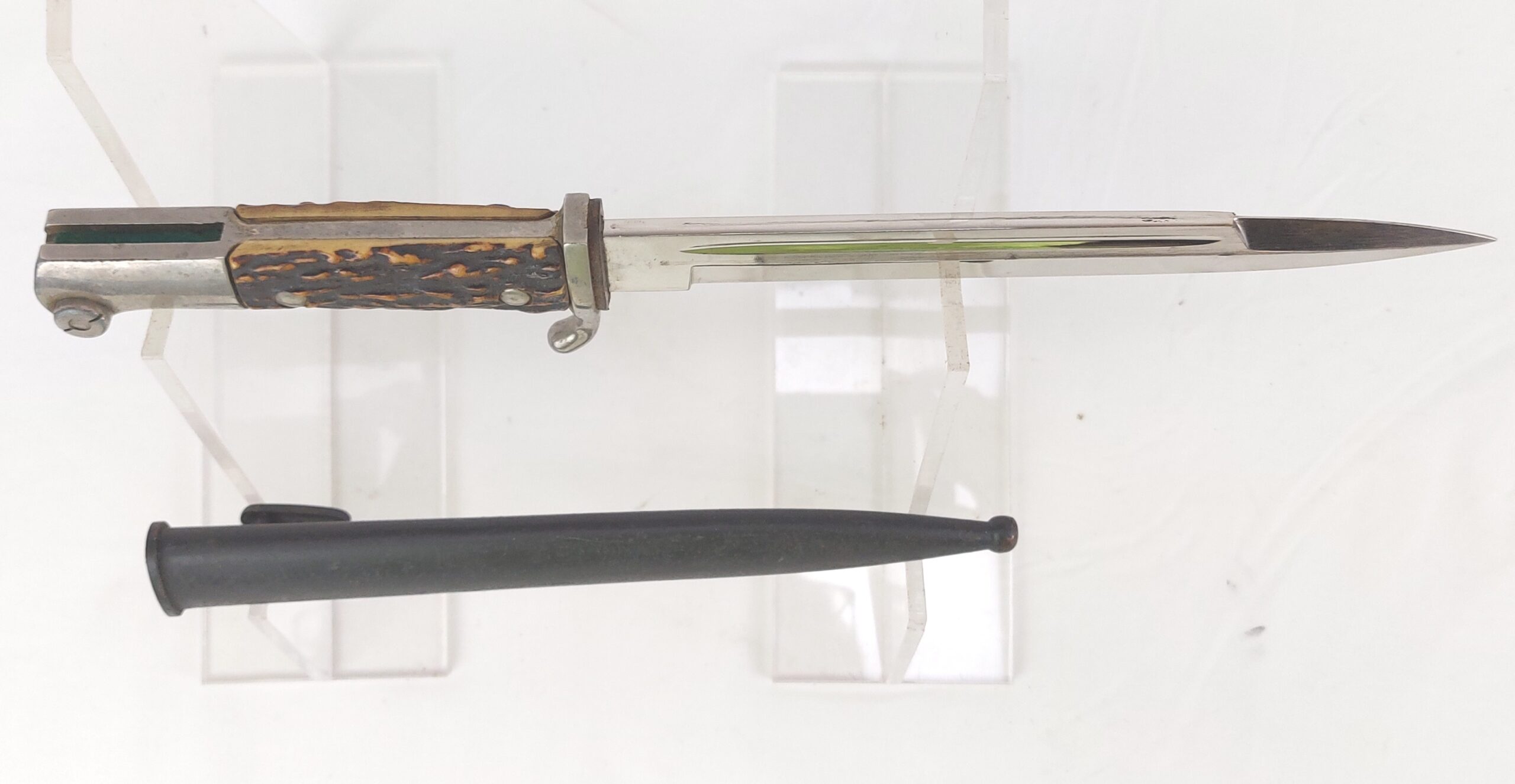 REPLICA WW2 German Police Bayonet, Short Model Stag Grip, stamped Solingen and Scabbard - Image 3