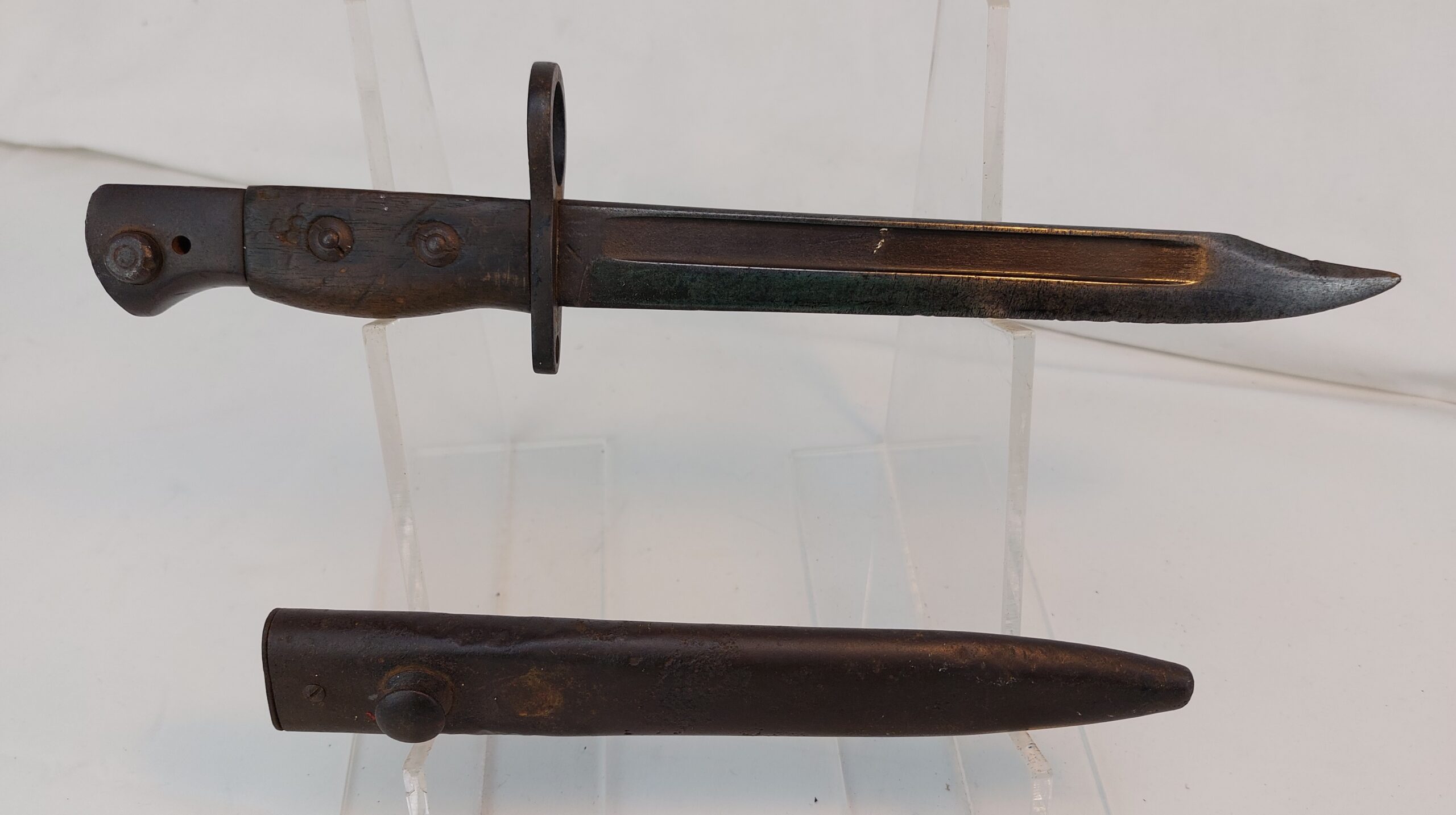 WW2 British No 5. Jungle Carbine Bayonet, Maker Marked WSC. With Original Scabbard