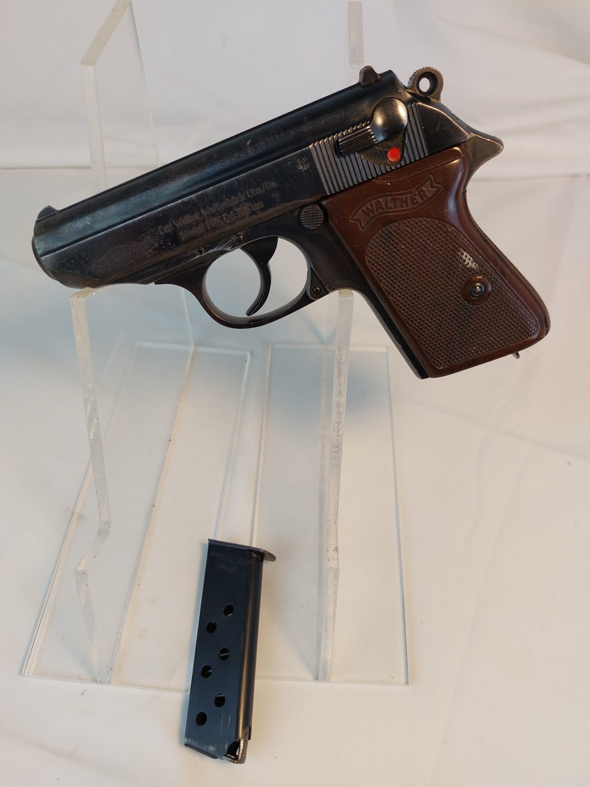 German c1940 WW2 Walther PPK Semi-Automatic Pistol Cal. 7.65mm. Barrel Length 3.25". Deactivated - Image 2