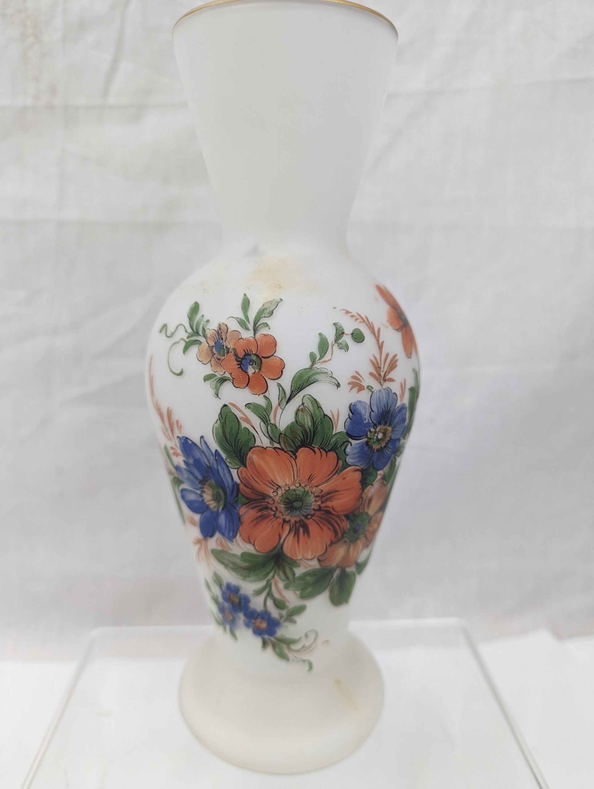 1970s Murano Glass Opaque Floral Glass Vase - Image 3