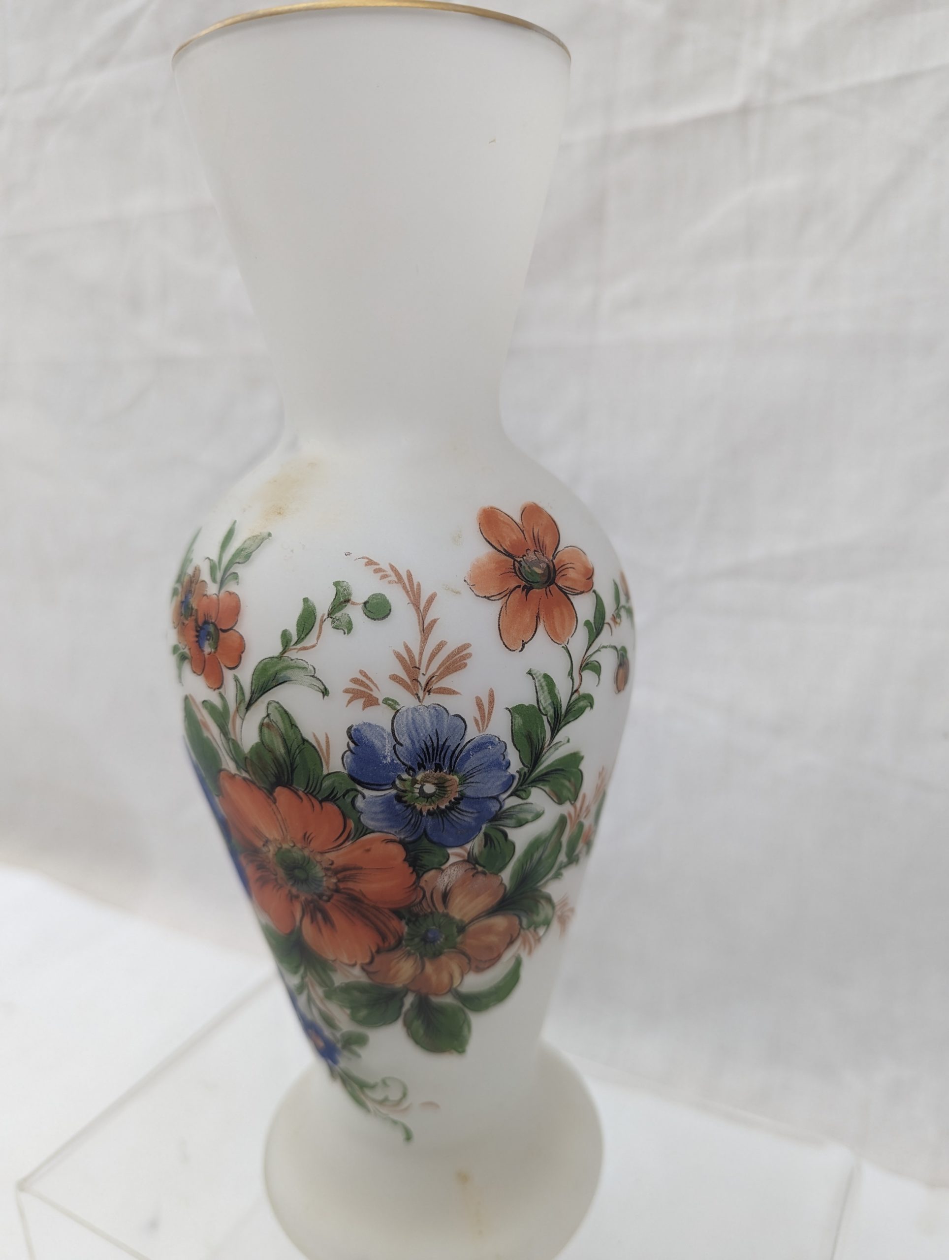 1970s Murano Glass Opaque Floral Glass Vase - Image 4