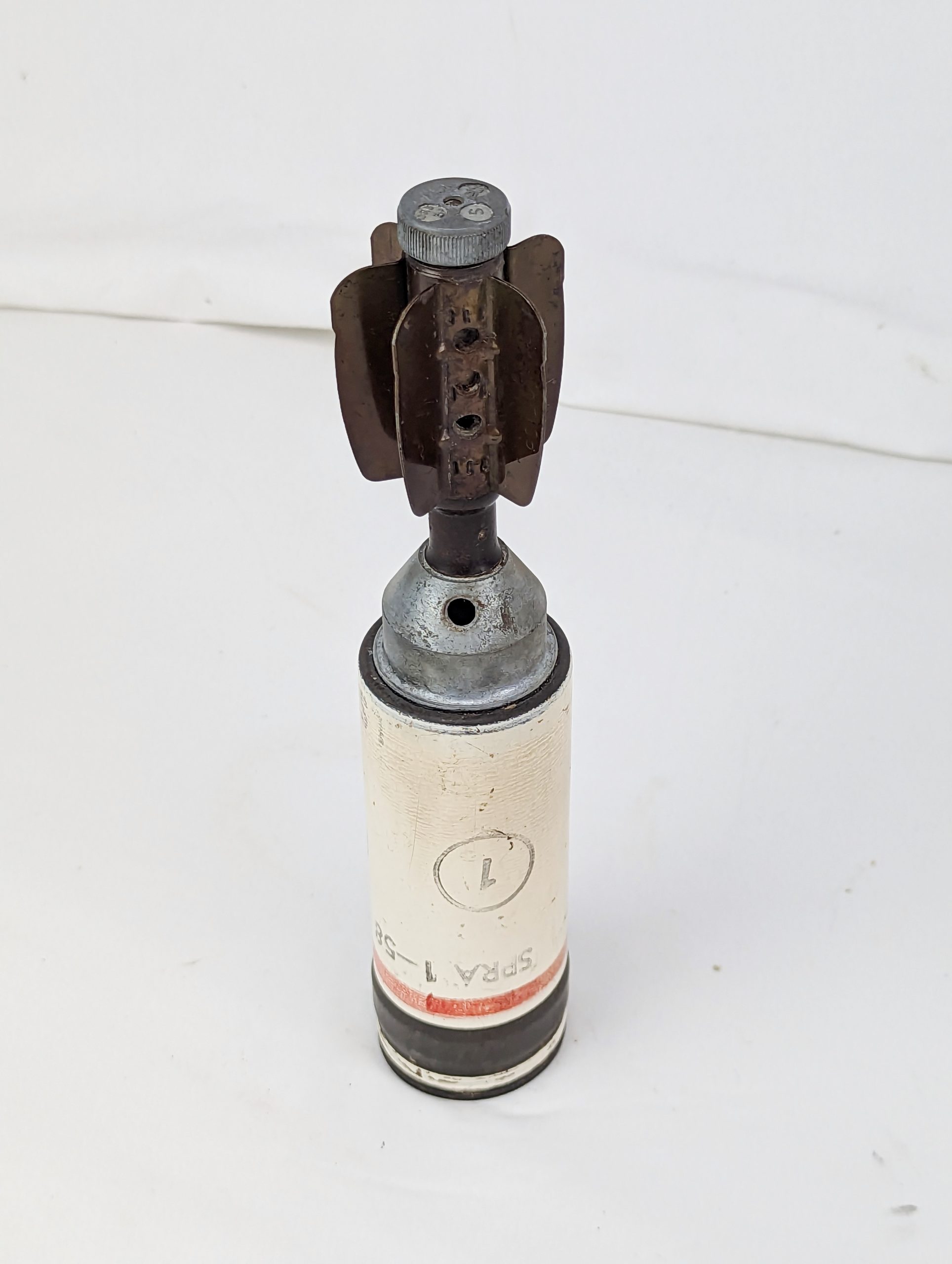 Post-War Parachute Illumination Mortar Inert Mk 2/1 Shell in Case - Image 9