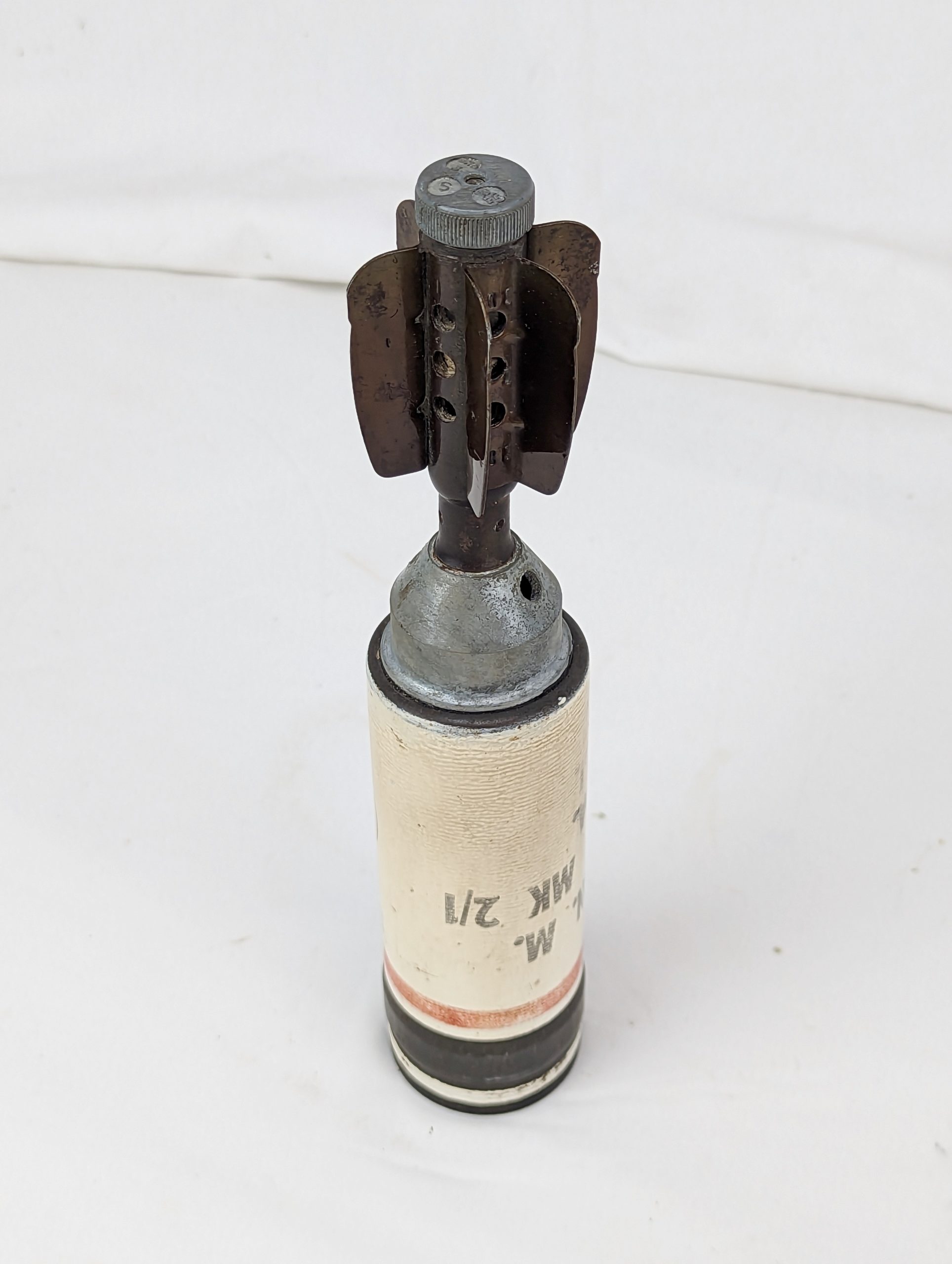 Post-War Parachute Illumination Mortar Inert Mk 2/1 Shell in Case - Image 10