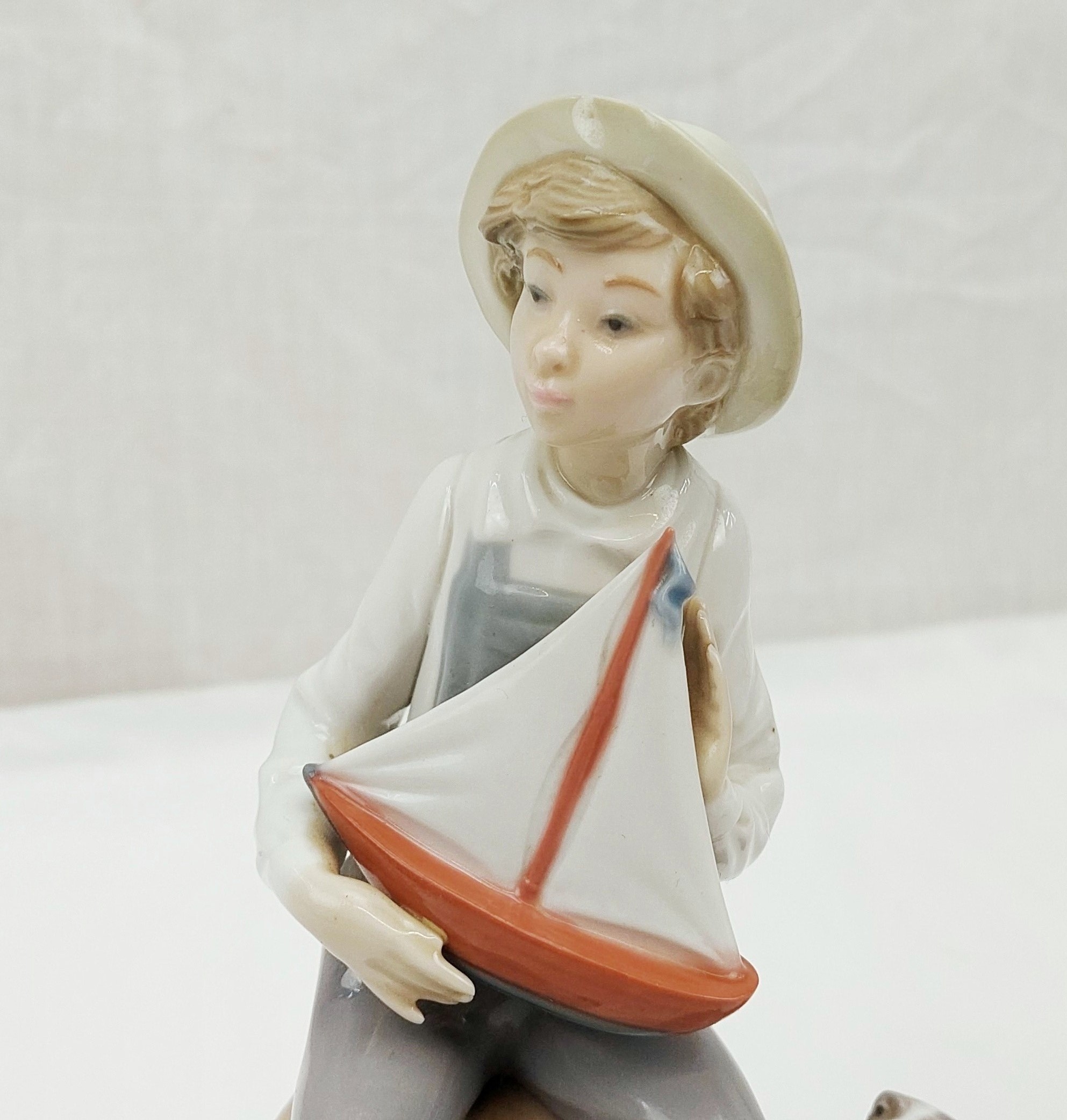 Lladro 5166 Sea Fever Boy With Boat And Dog Figurine - Image 6