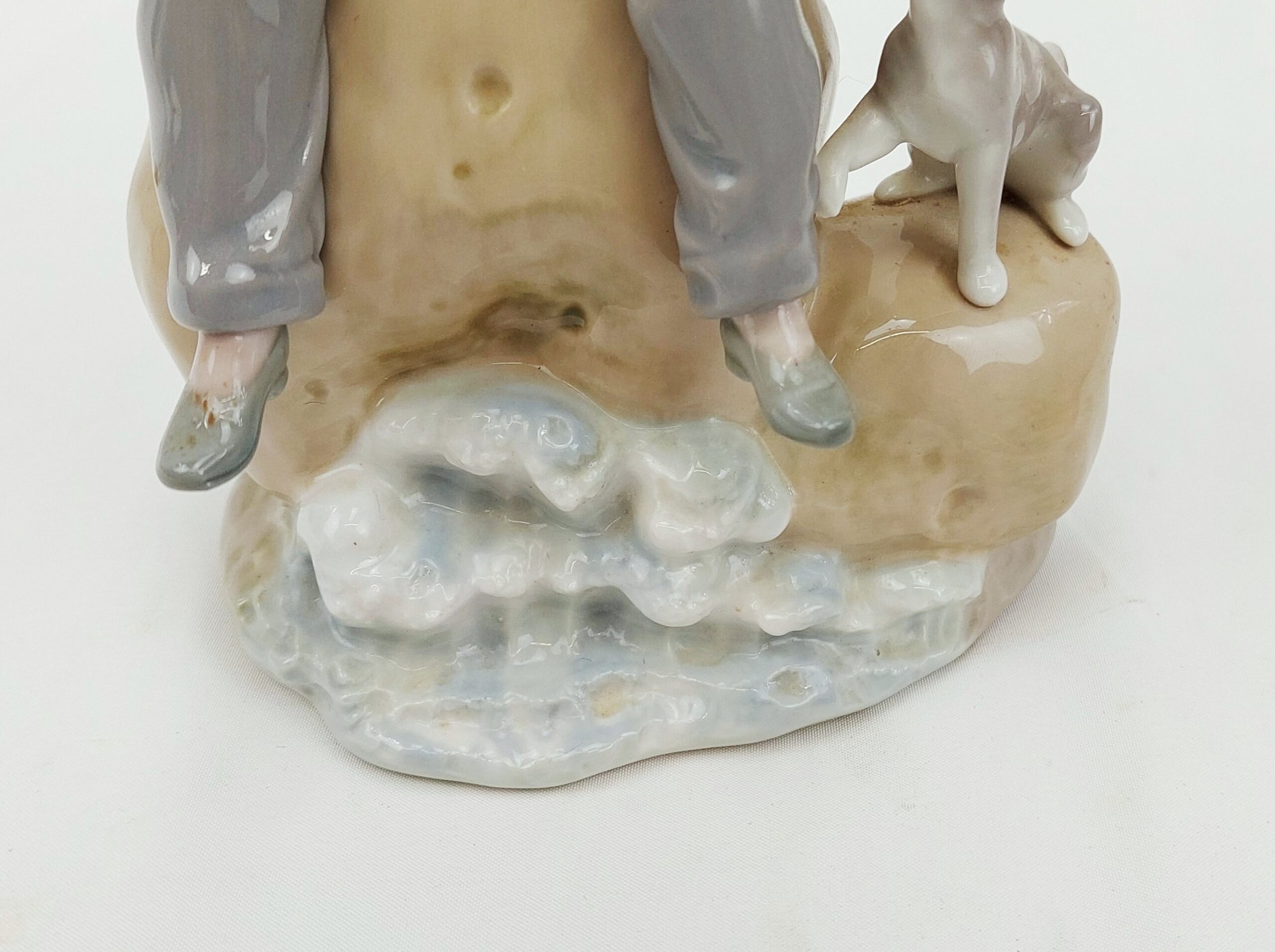 Lladro 5166 Sea Fever Boy With Boat And Dog Figurine - Image 4