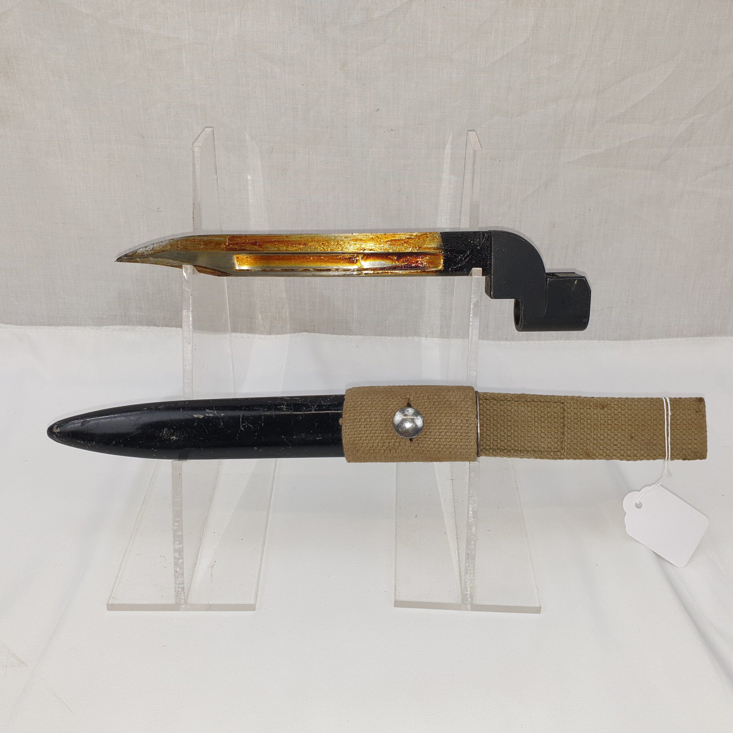 No 4 British Knife Bayonet With Canvas Frog