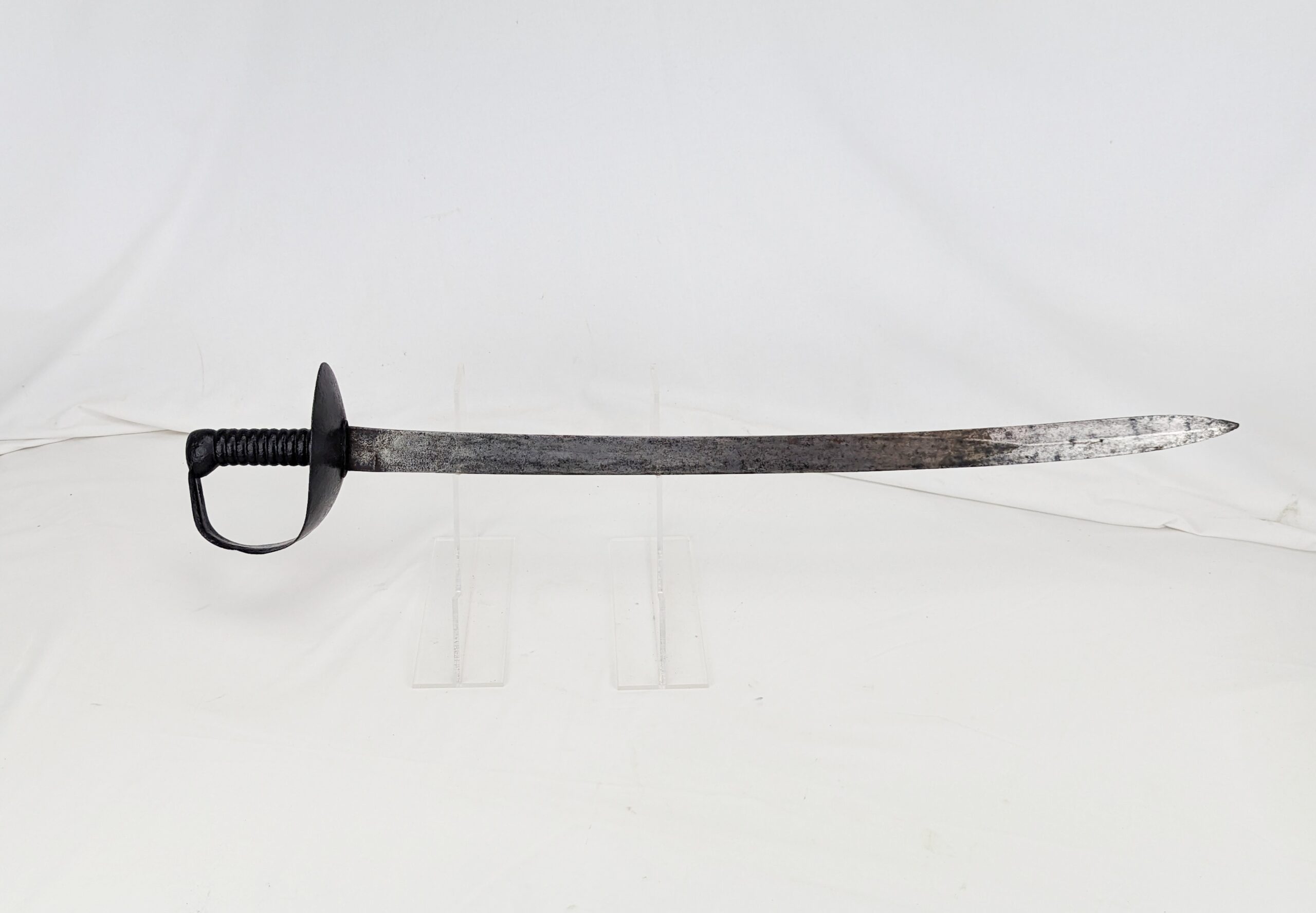 Royal Naval 1845 Pattern Cutlass with Original Scabbard - Image 3