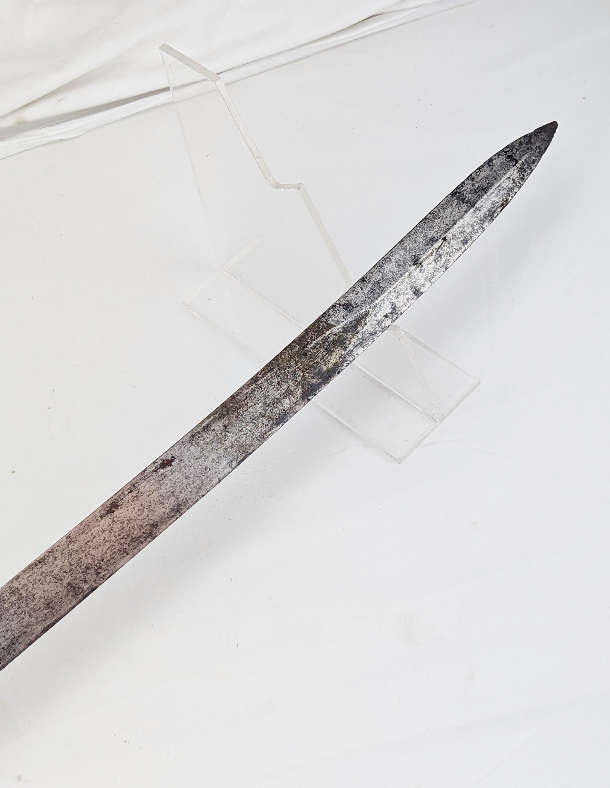 Royal Naval 1845 Pattern Cutlass with Original Scabbard - Image 8