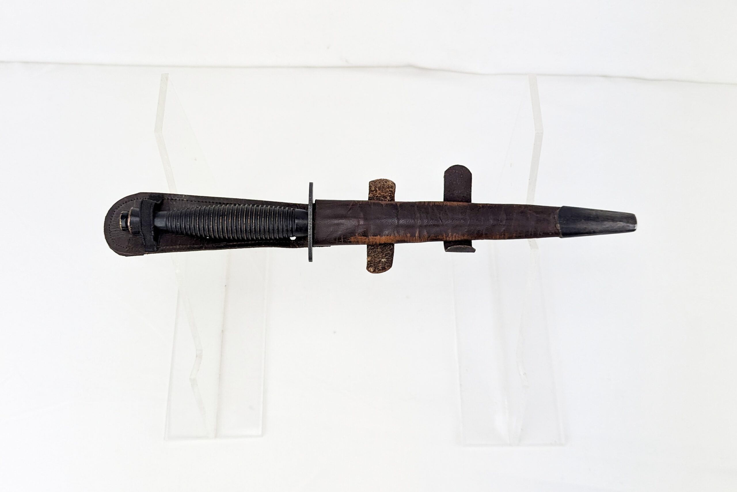 Fairbairn-Sykes 3rd Pattern Fighting Knife by R.Cooper, Sheffield - Image 2