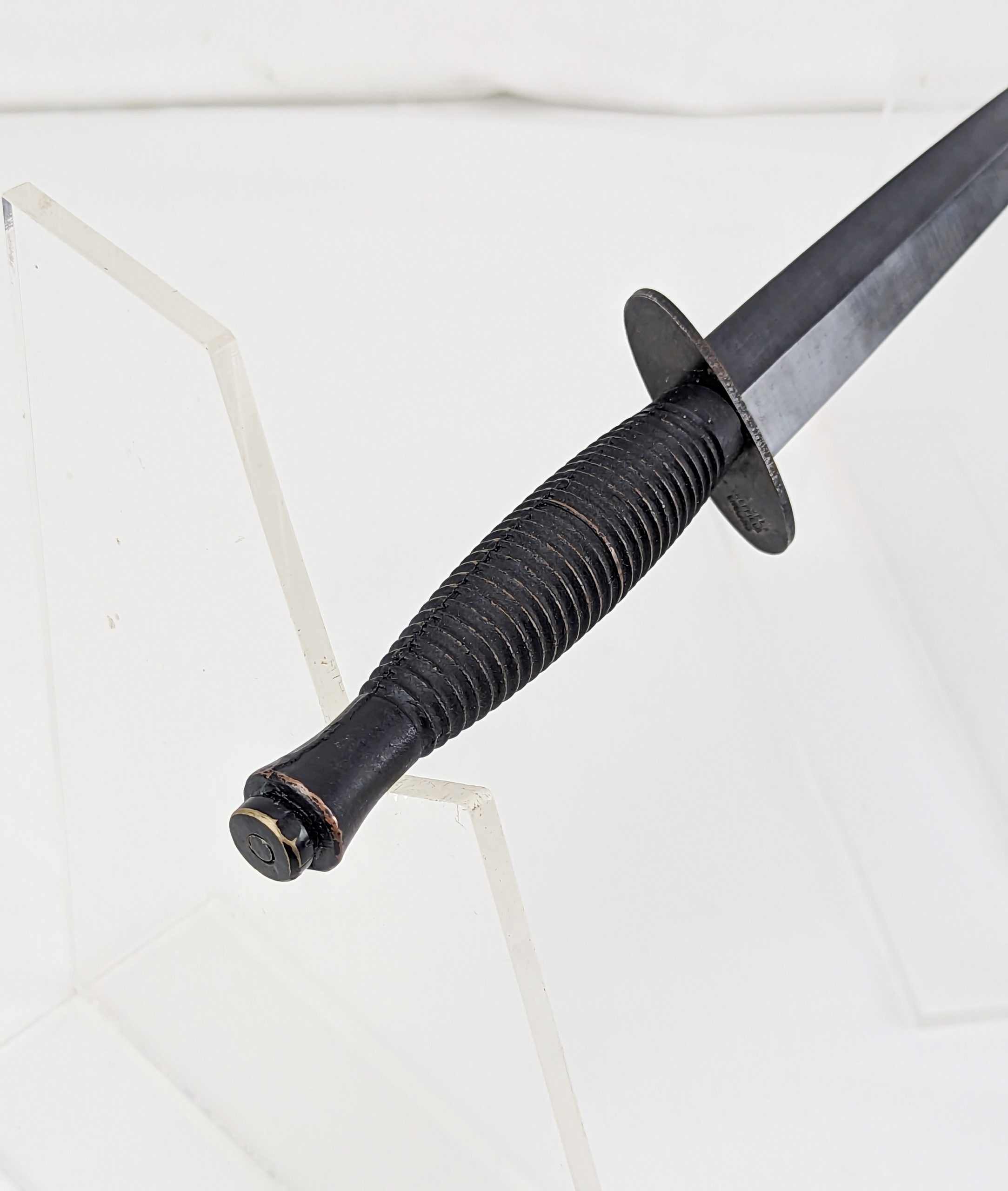 Fairbairn-Sykes 3rd Pattern Fighting Knife by R.Cooper, Sheffield - Image 6