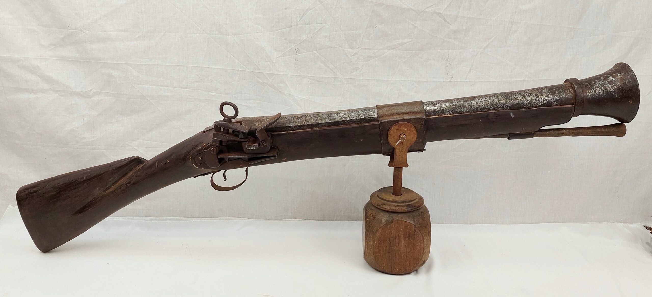 Rare Circa 1770 Spanish Flintlock Swivel Deck Gun