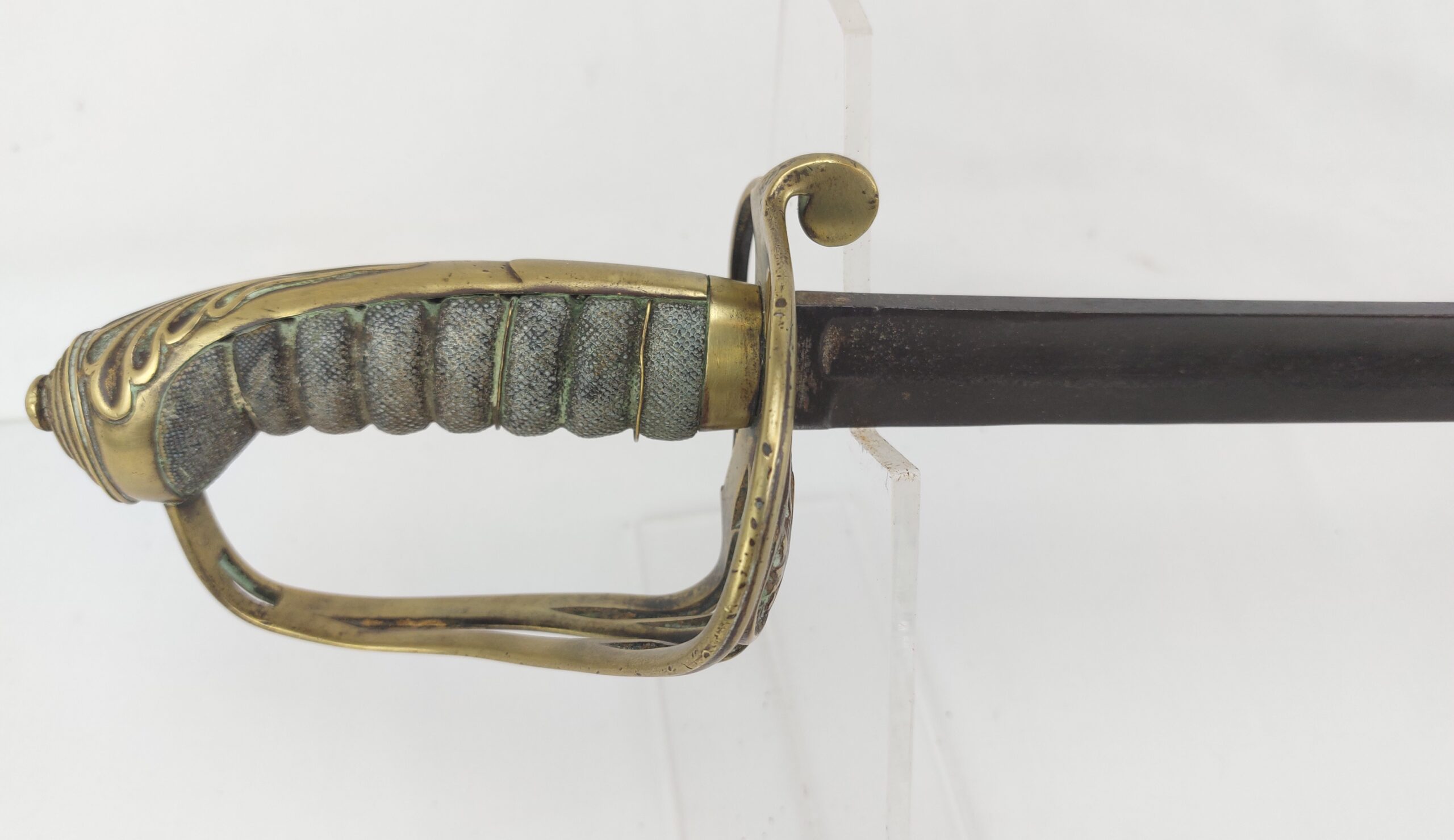 Small Victorian 1827 Pattern Infantry Officer's Sword with Hinged Guard - Image 5