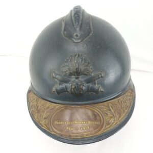 WW1 French Infantry Adrian Helmet with Souvenir Plaque "Soldat De La Grande Guerre 1914-1918