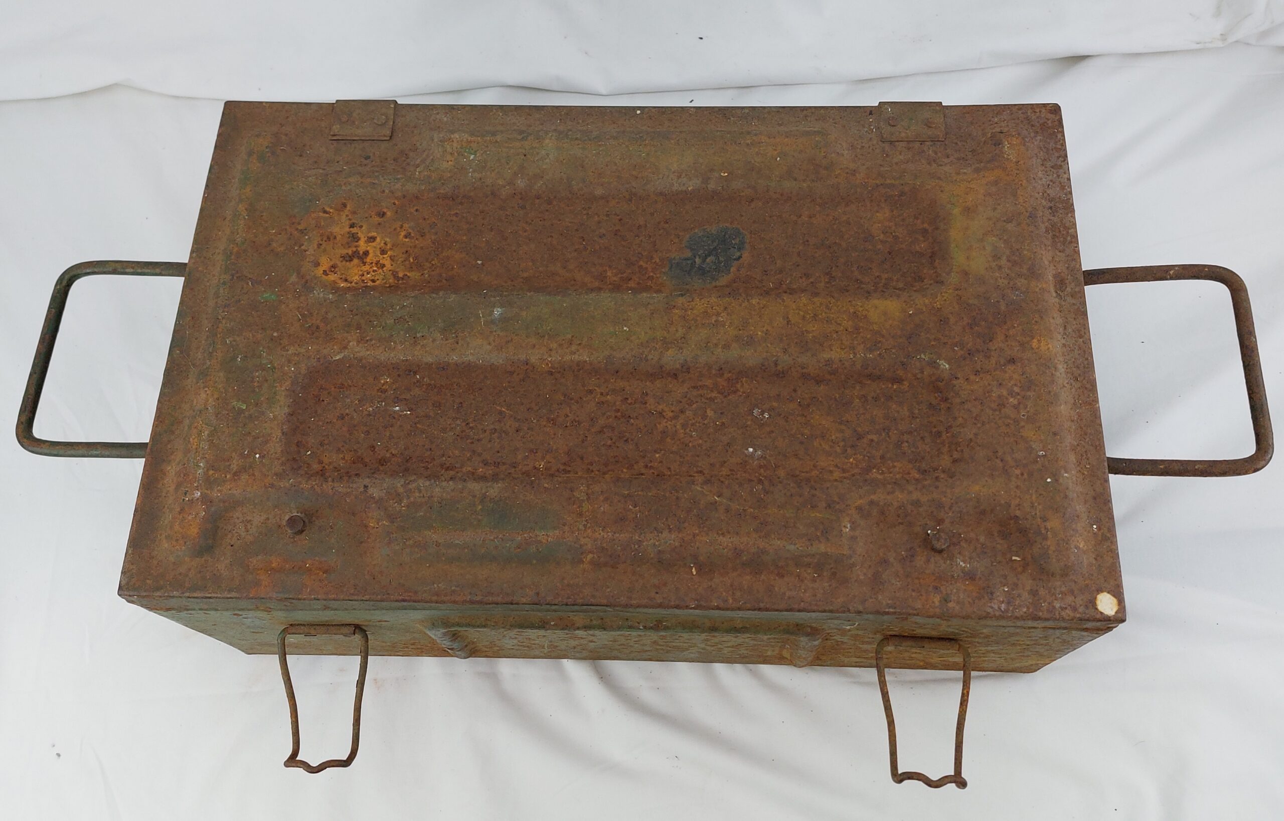 WW2 Metal Ammunition Box, dated 1943 - Image 3