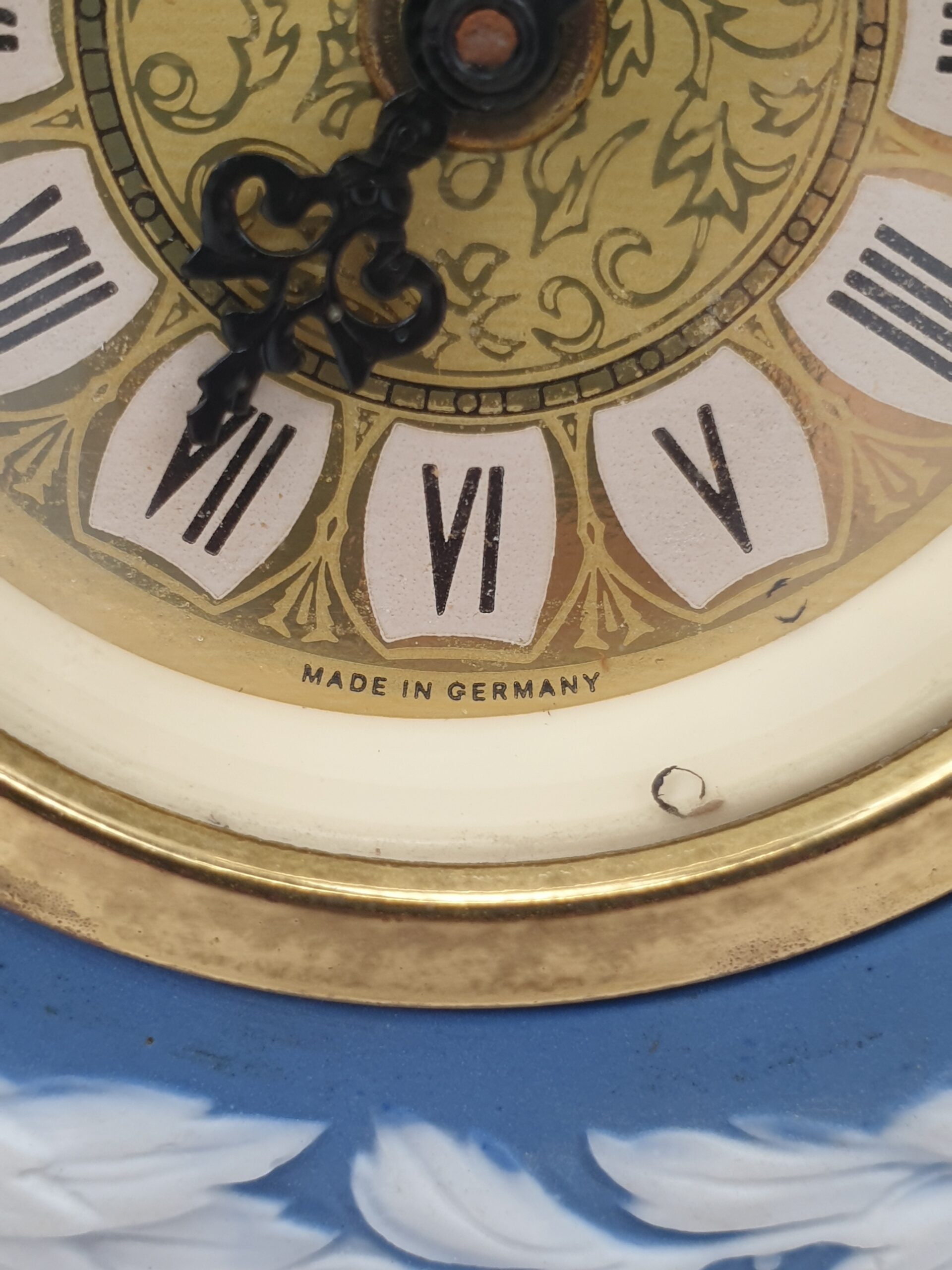 Wedgwood Jasperware Clock - Image 10