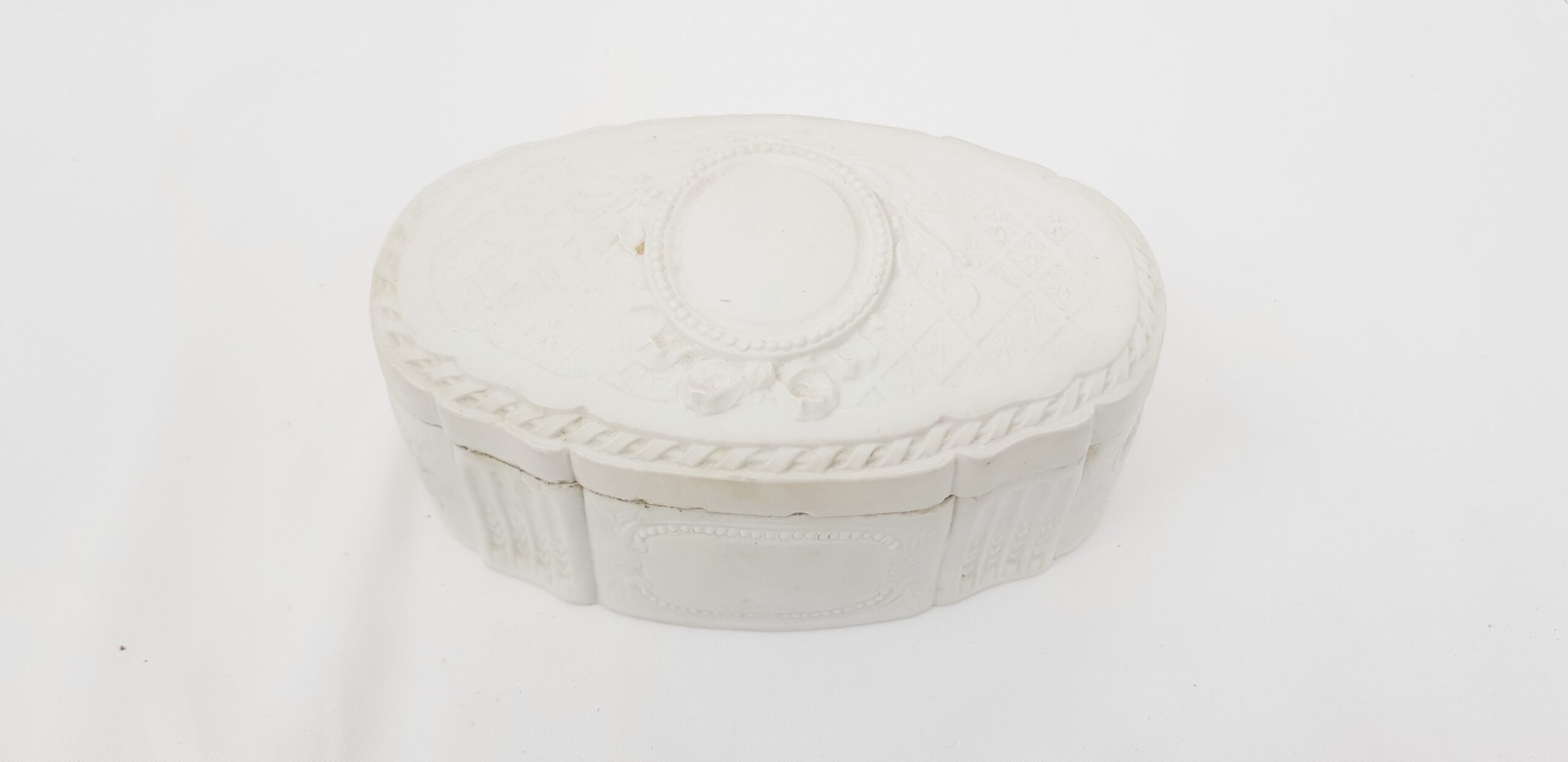 c1850 Volkstedt Rudalstadt Parian Ware Box - Image 4