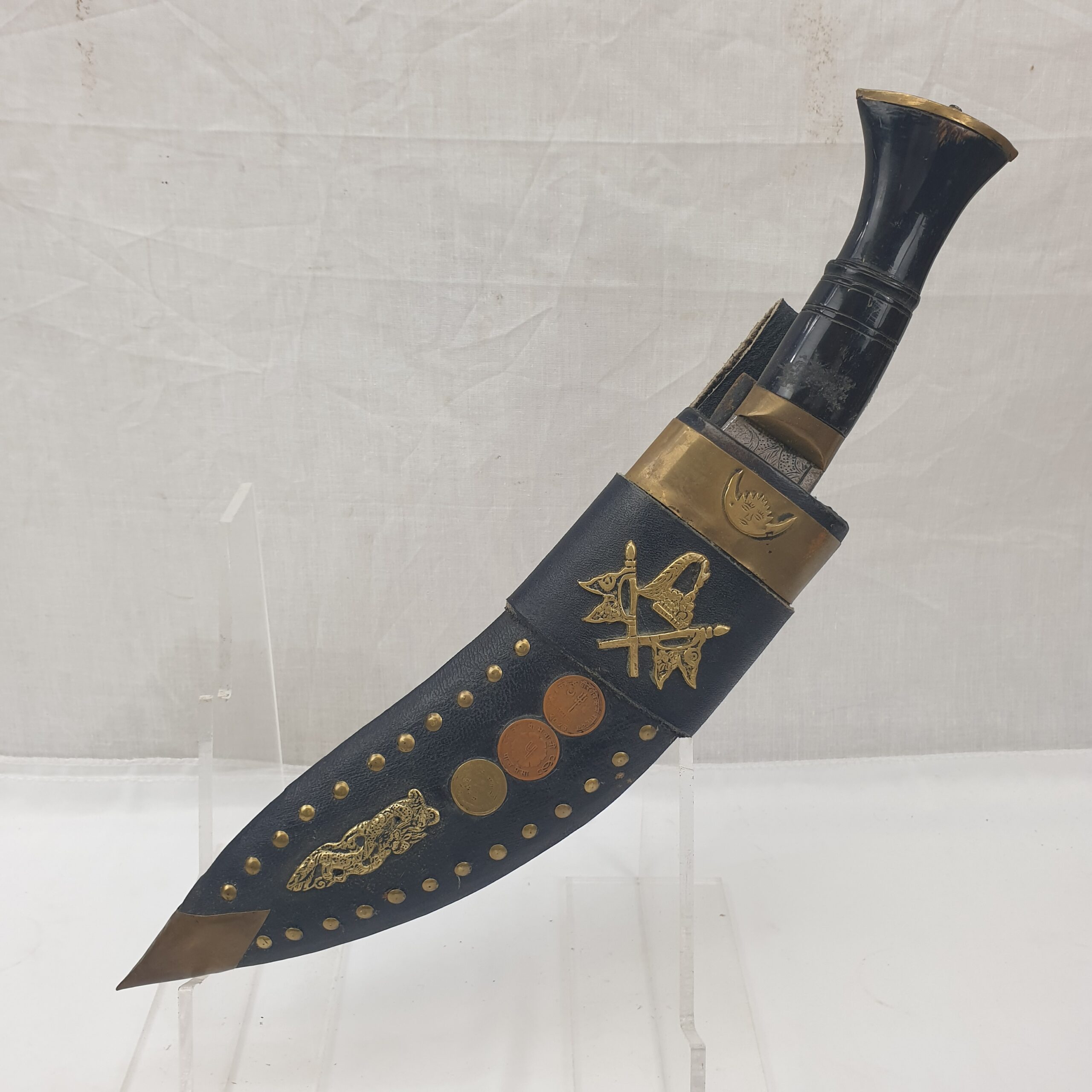 Exceptional Gurka Kukri Dagger with Scabbard