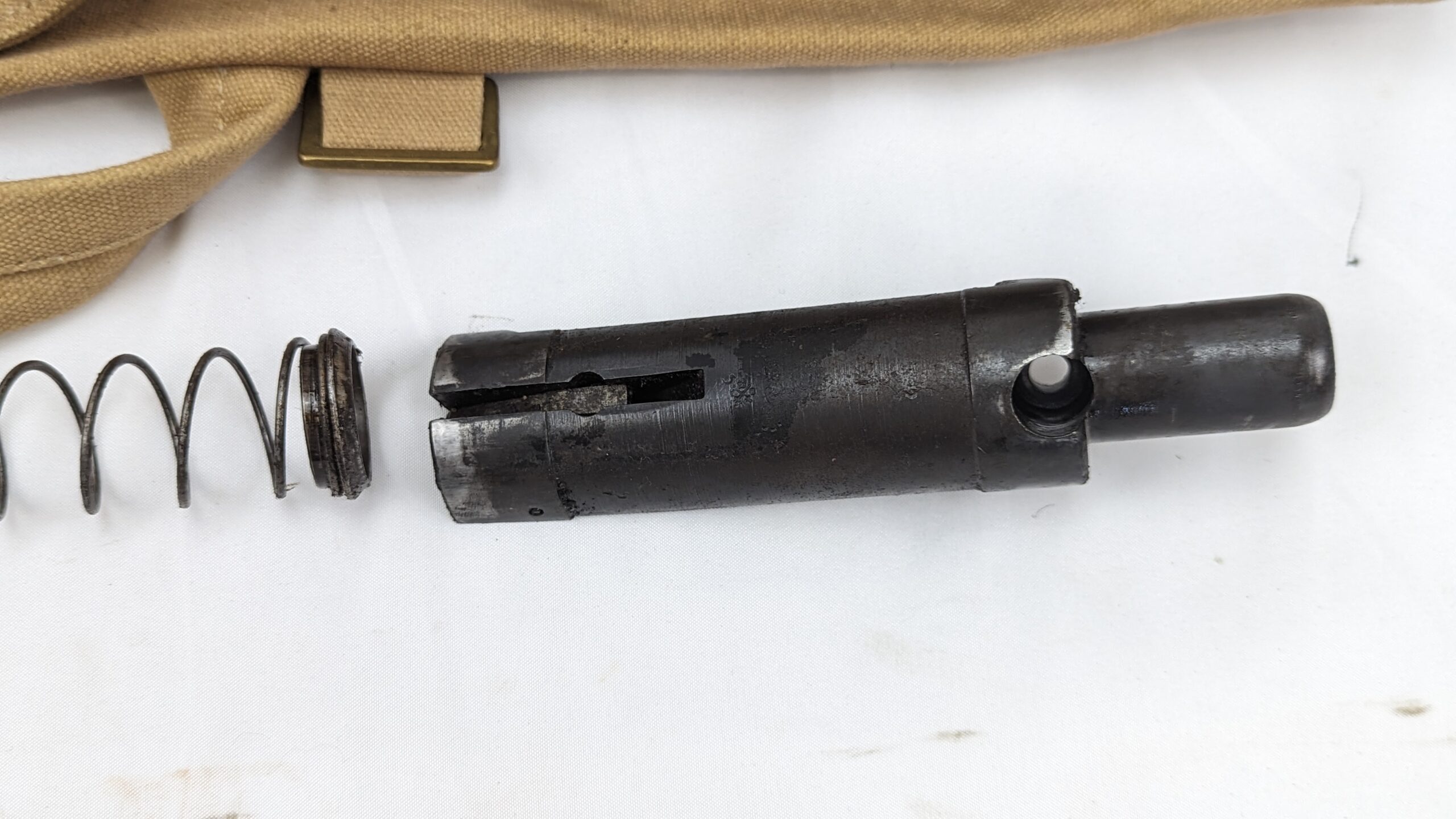 Fully Strippable WW2 British STEN MK2 SMG, Sling, 2 Spare Magazines, Speed loader and Canvas Bag - Image 3